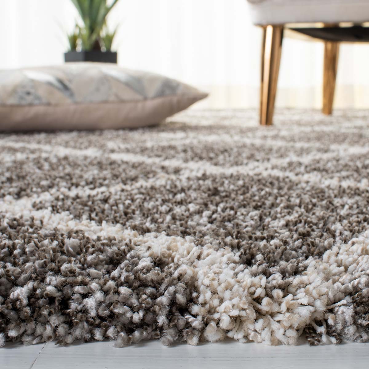 Safavieh Hudson Shag 222 Rug, SGH222 - Grey / Ivory