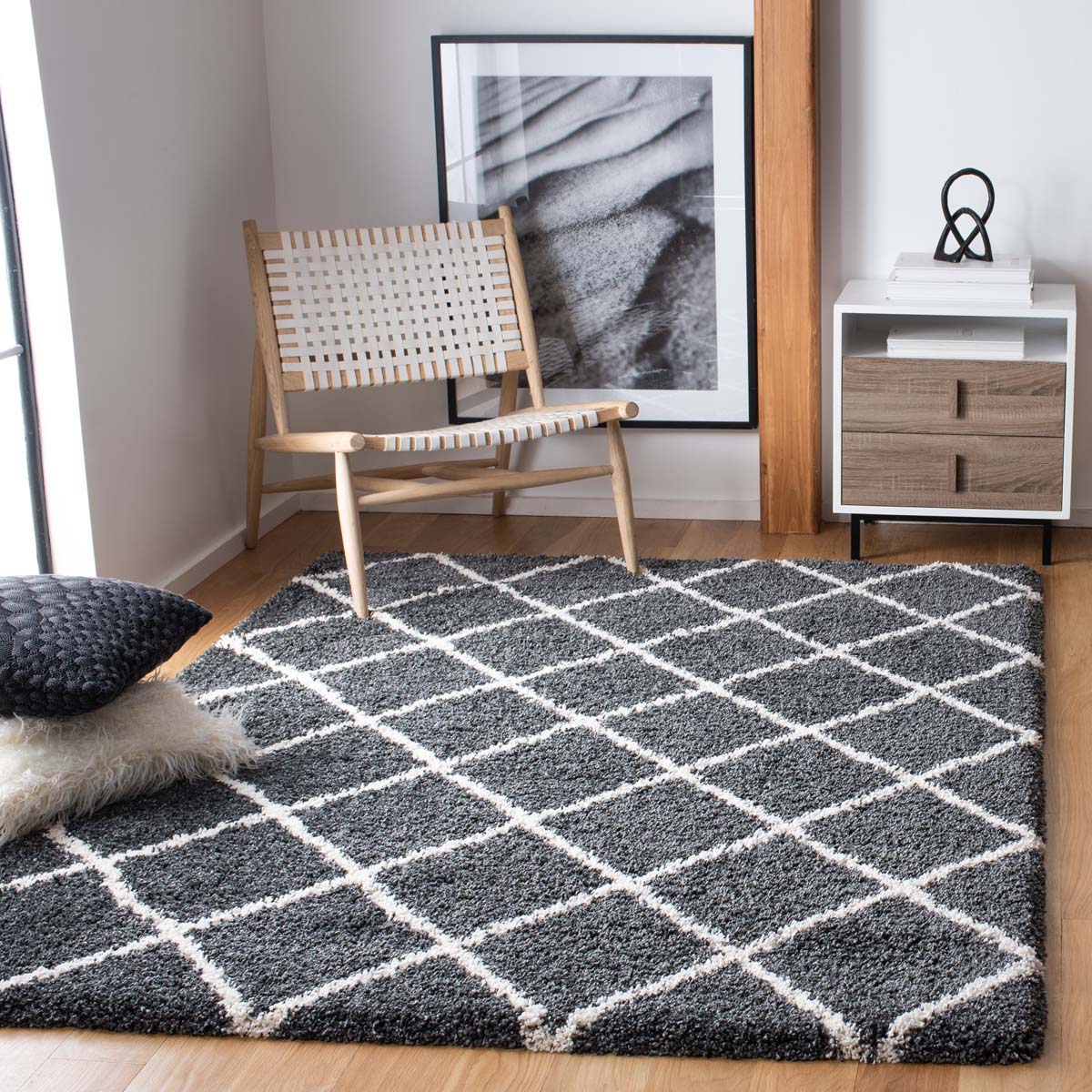 Safavieh Hudson Shag 222 Rug, SGH222 - Dark Grey / Ivory