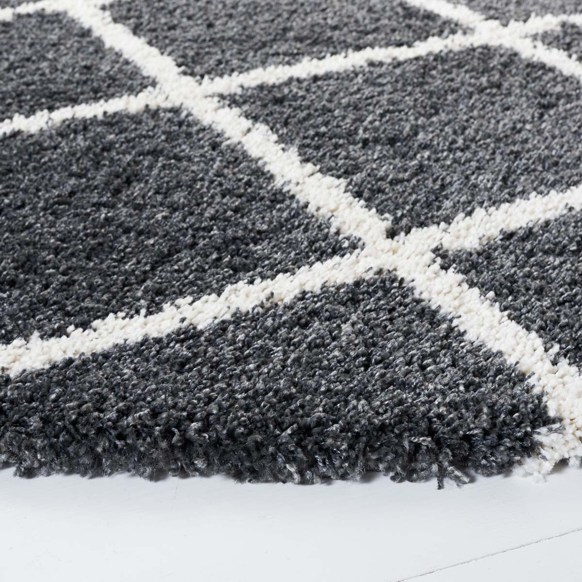 Safavieh Hudson Shag 222 Rug, SGH222 - Dark Grey / Ivory