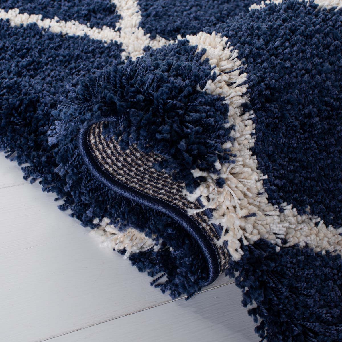 Safavieh Hudson Shag 222 Rug, SGH222 - Navy / Ivory
