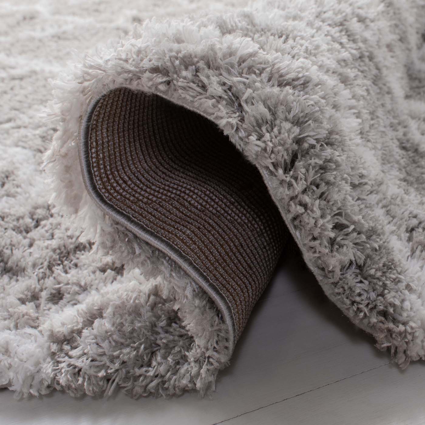 Safavieh Indie Shag 322 Rug, SGI322 - Grey / Ivory