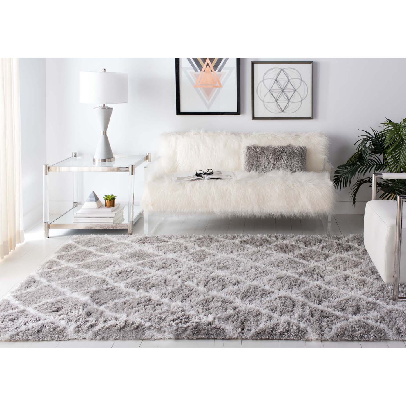 Safavieh Indie Shag 322 Rug, SGI322 - Grey / Ivory