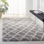 Safavieh Indie Shag 322 Rug, SGI322 - Grey / Ivory