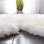 Safavieh Sheep Skin 121 Rug, SHS121 - WHITE