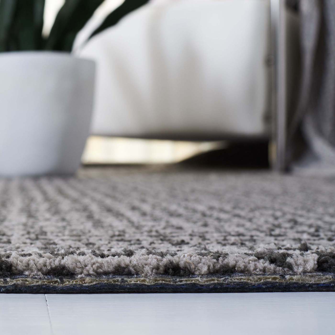 Safavie Soho 478 Rug, SOH478 - Charcoal