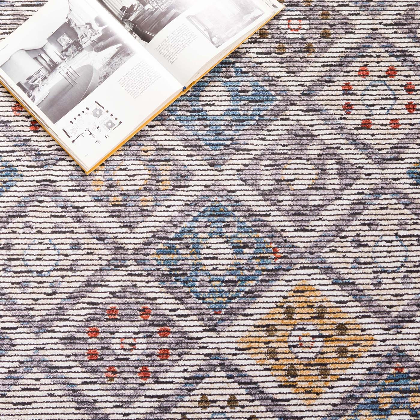 Safavieh Sierra 414 Rug, SRA414 - Ivory / Grey