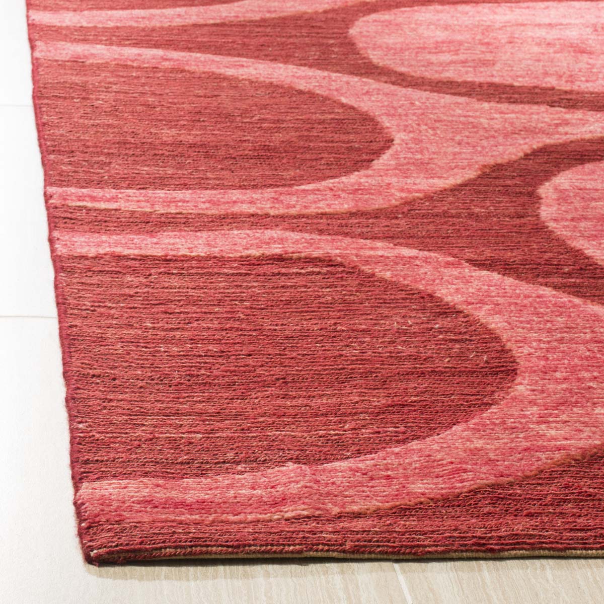 Safavieh Santa Fe 400 Rug, STF400 - Raspberry / Red