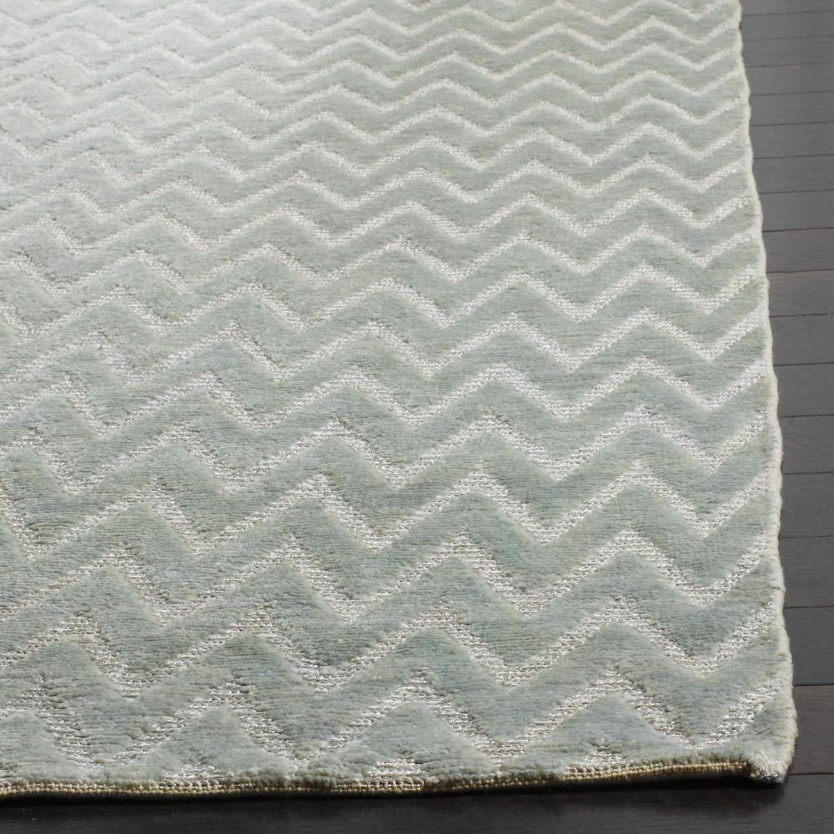 Safavieh Santa Fe 533 Rug, STF533 - Light Grey / Silver