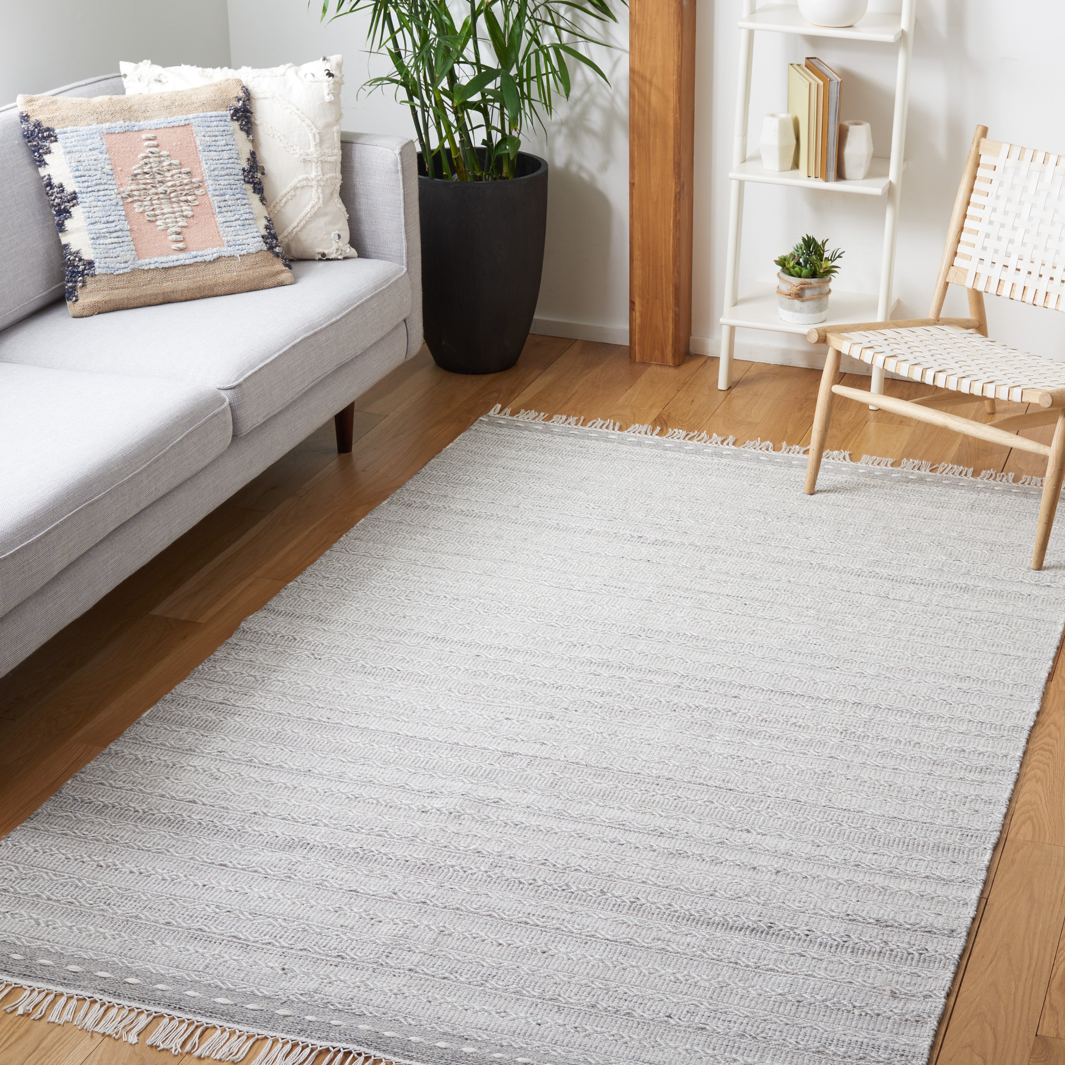 Safavieh Striped Kilim 104 Rug, STK104 - Grey / Ivory
