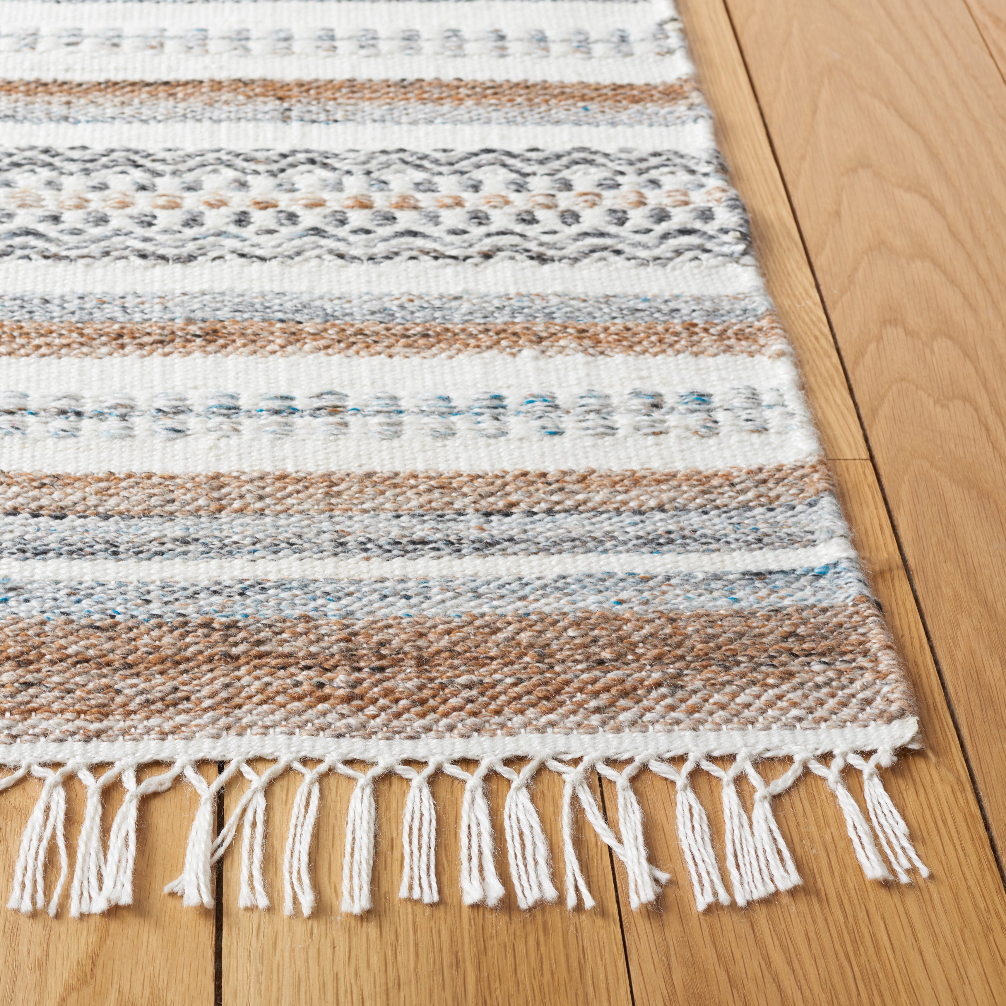 Safavieh Striped Kilim 106 Rug, STK106 - Grey / Ivory