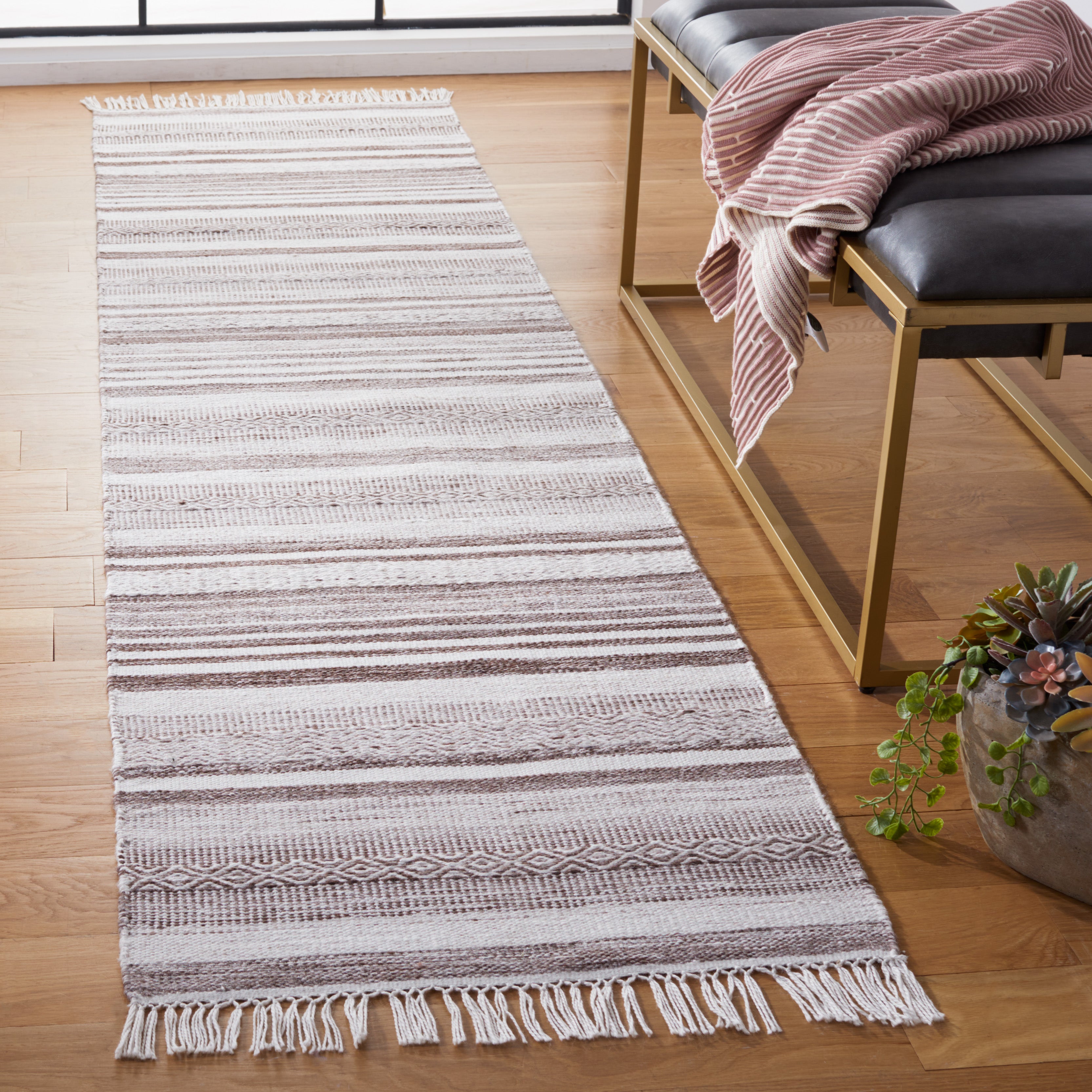 Safavieh Striped Kilim 108 Rug, STK108 - Brown / Ivory