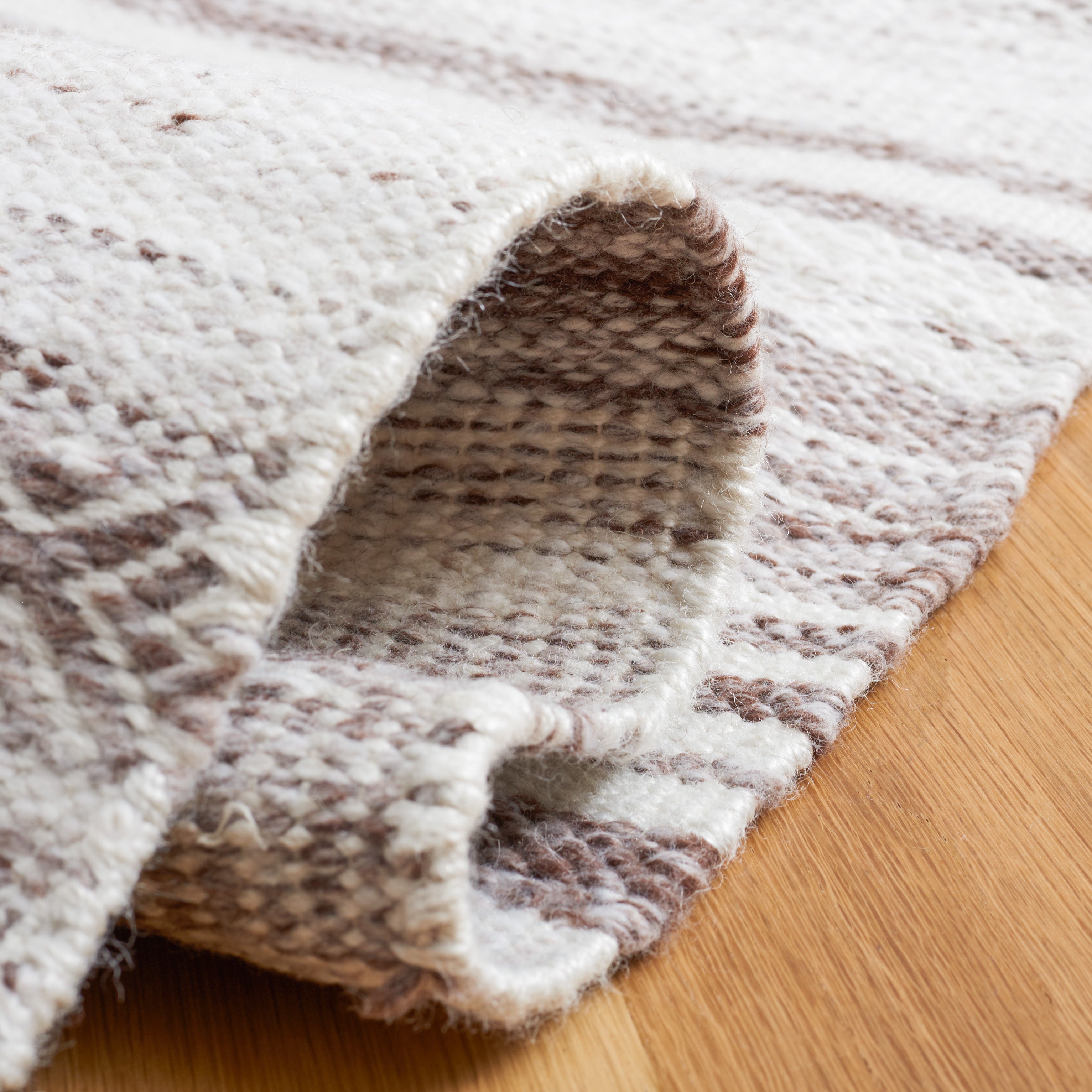 Safavieh Striped Kilim 108 Rug, STK108 - Brown / Ivory