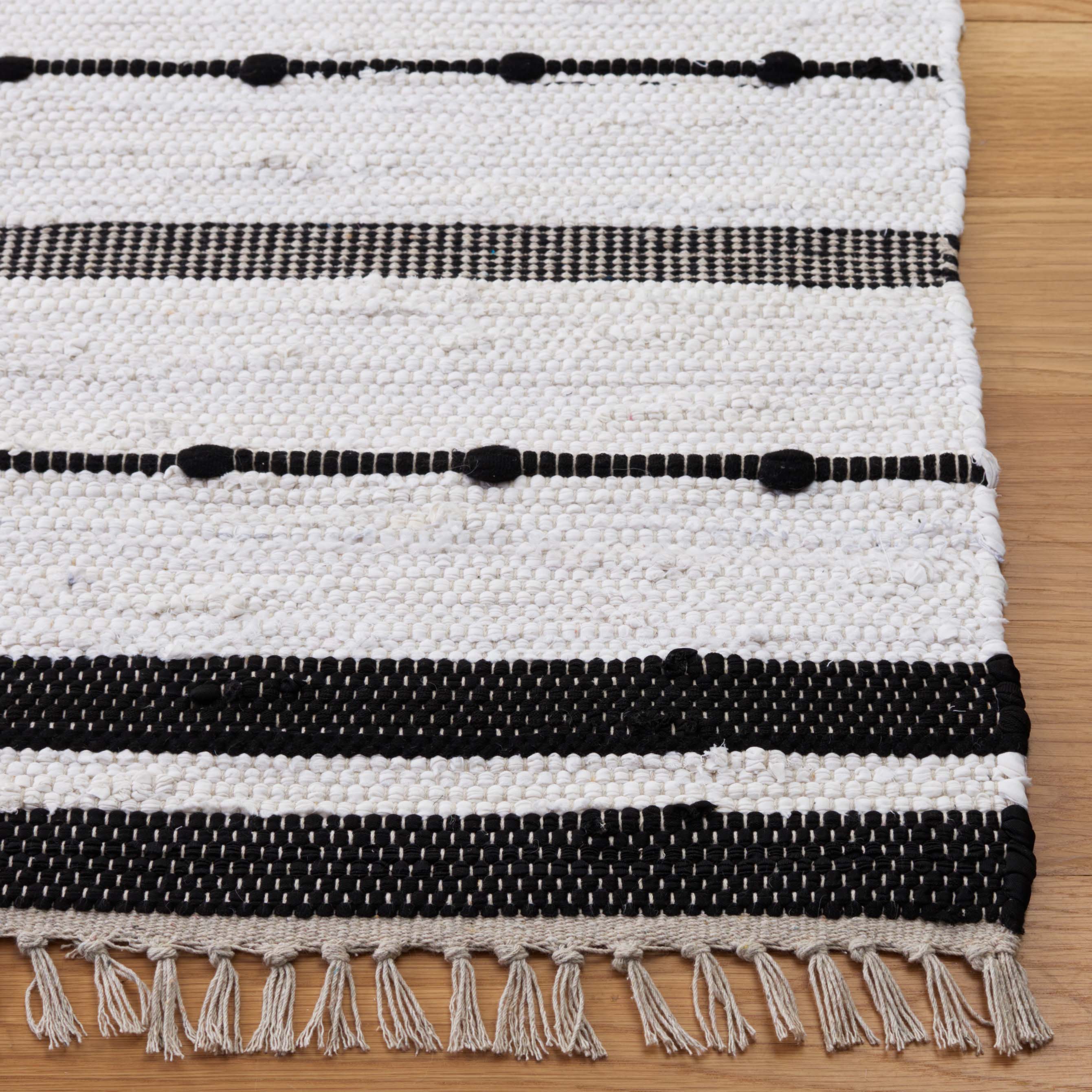 Safavieh Striped Kilim 201 Rug, STK201 - Ivory / Black