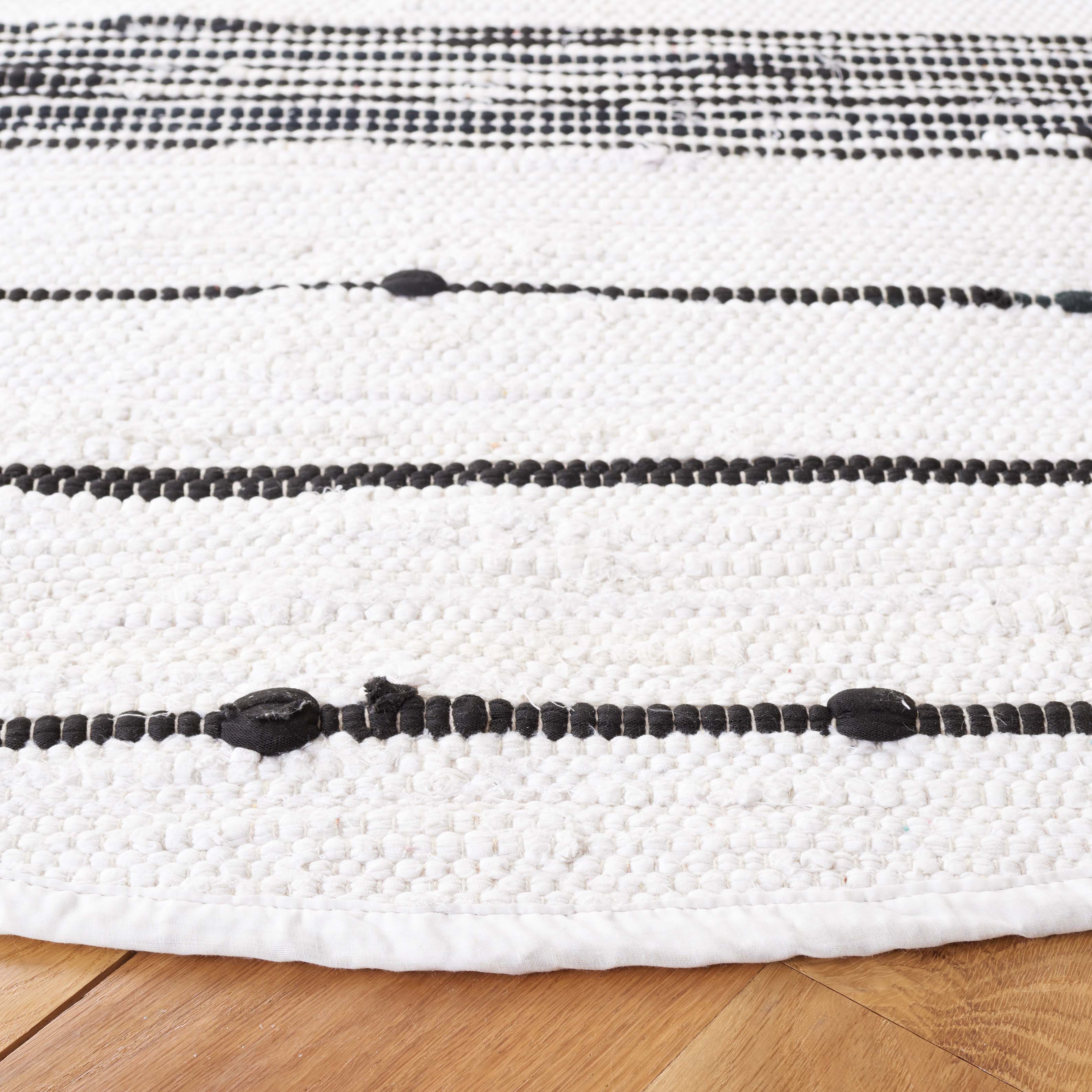 Safavieh Striped Kilim 203 Rug, STK203 - Ivory / Black