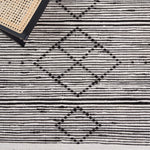 Safavieh Striped Kilim 204 Rug, STK204 - Ivory / Black
