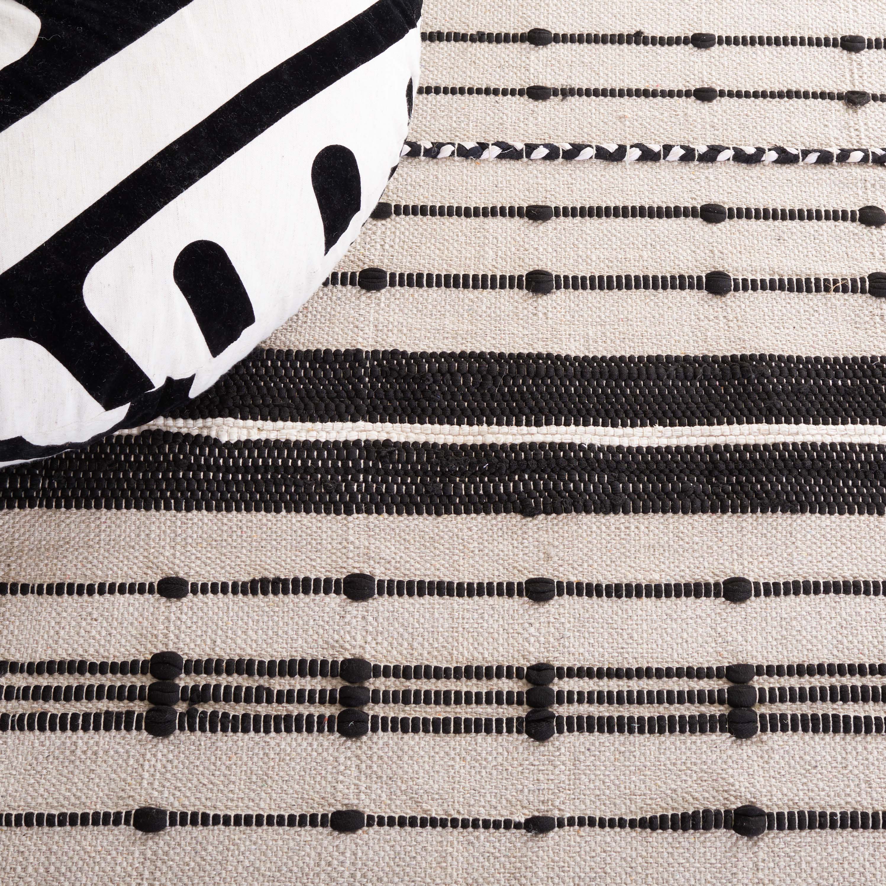 Safavieh Striped Kilim 206 Rug, STK206 - Beige / Black