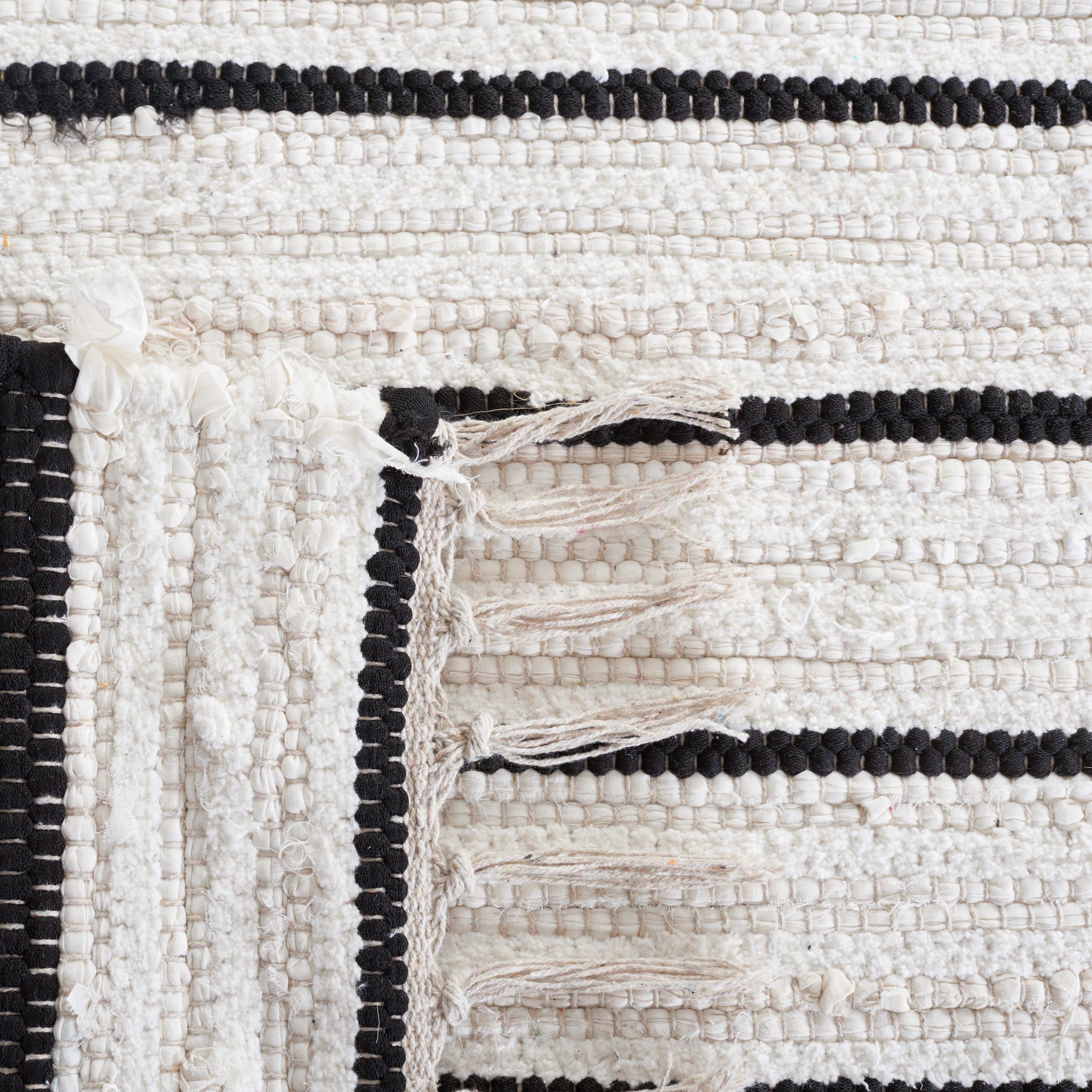 Safavieh Striped Kilim 207 Rug, STK207 - Black / Ivory
