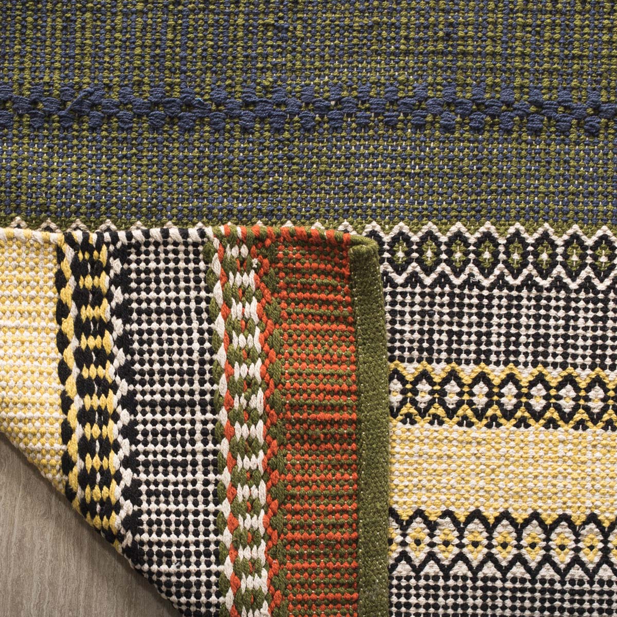 Safavieh Striped Kilim 412 Rug, STK412 - Gold / Grey