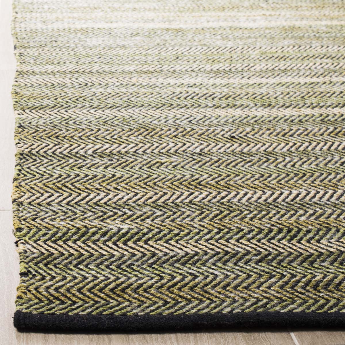 Safavieh Striped Kilim 421 Rug, STK421 - Green
