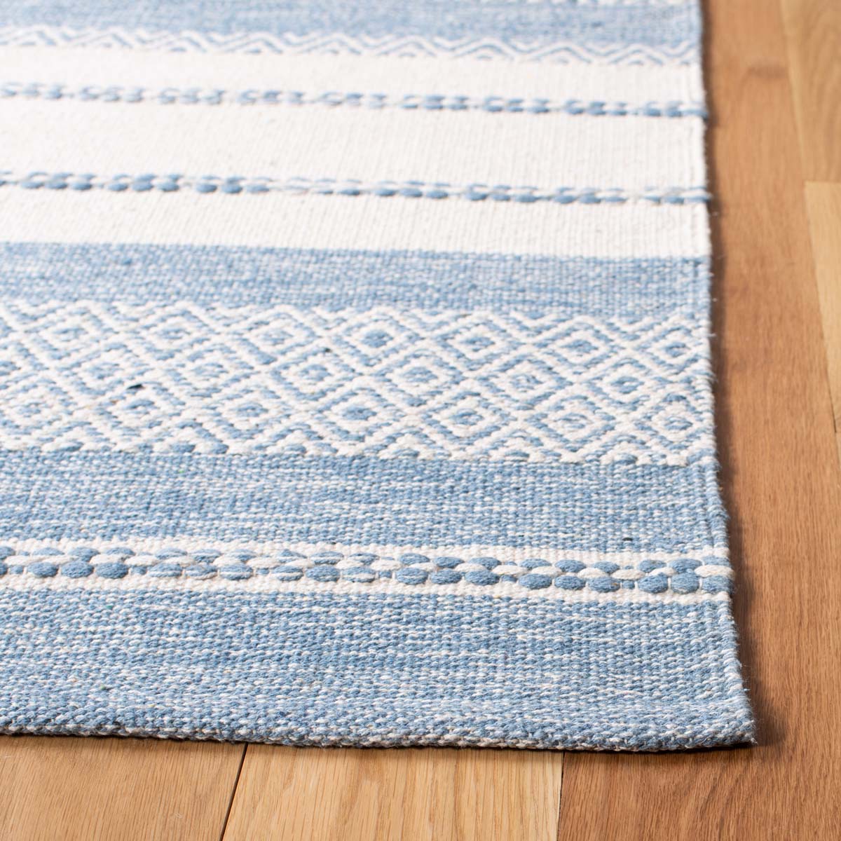 Safavieh Striped Kilim 503 Rug, STK503 - Ivory / Blue
