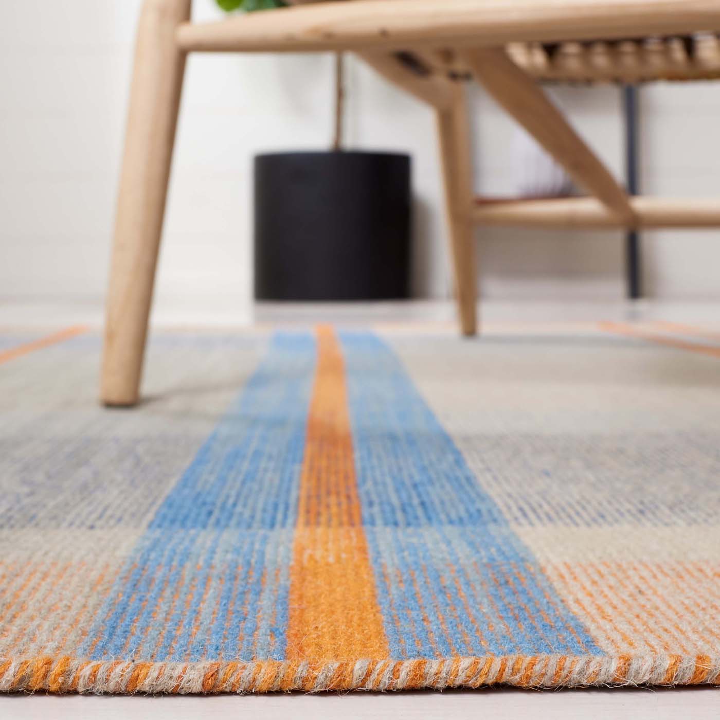 Safavieh Striped Kilim 701 Rug, STK701 - Beige / Blue