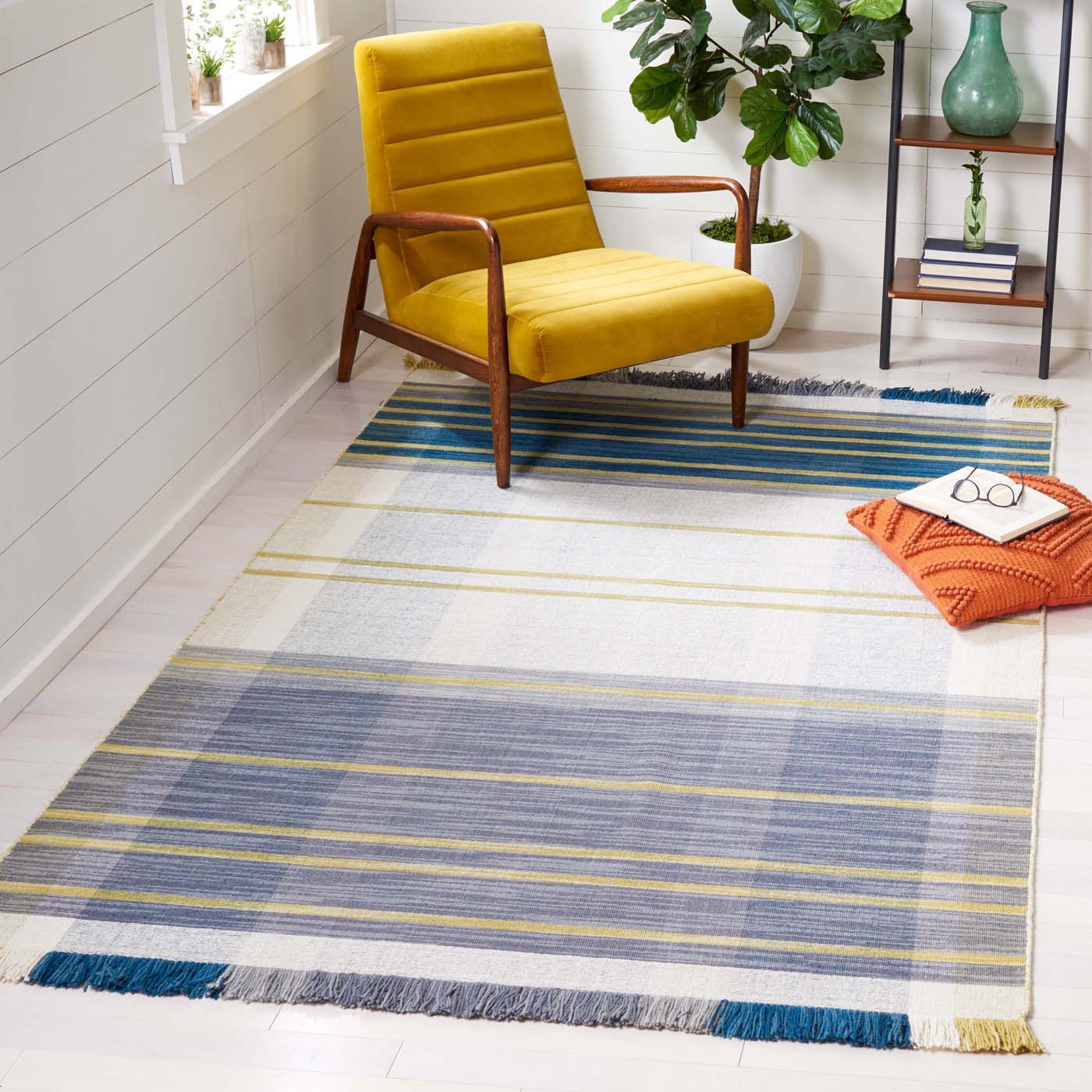 Safavieh Striped Kilim 706 Rug, STK706 - Beige / Teal