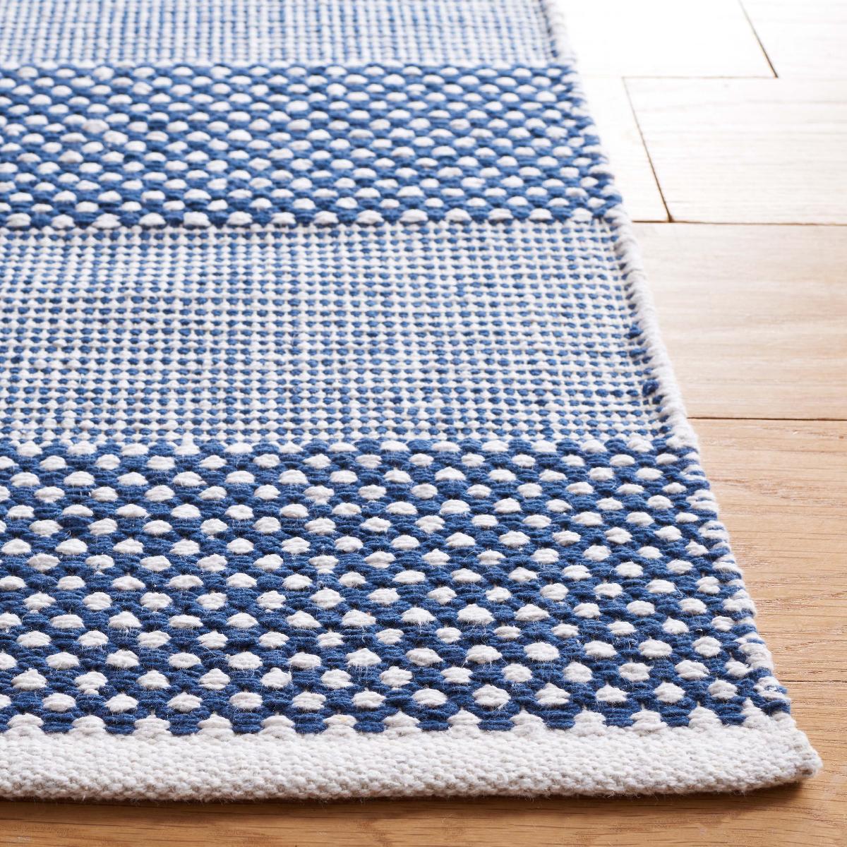 Safavieh Striped Kilim 802 Rug, STK802 - Ivory / Blue