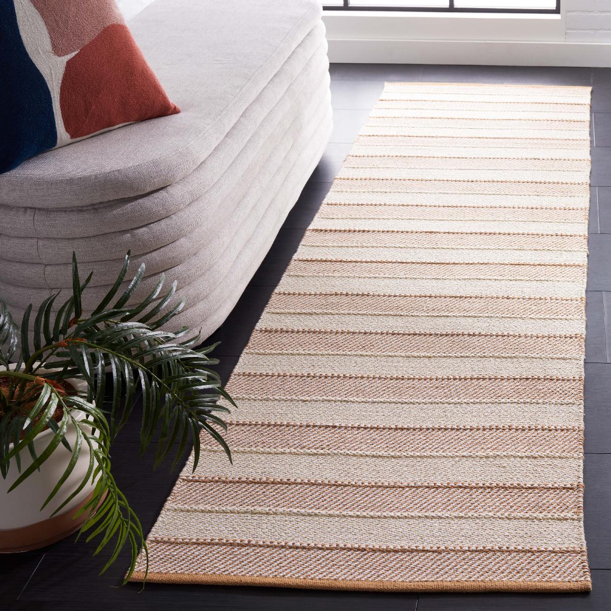 Safavieh Striped Kilim 803 Rug, STK803 - Beige / Gold