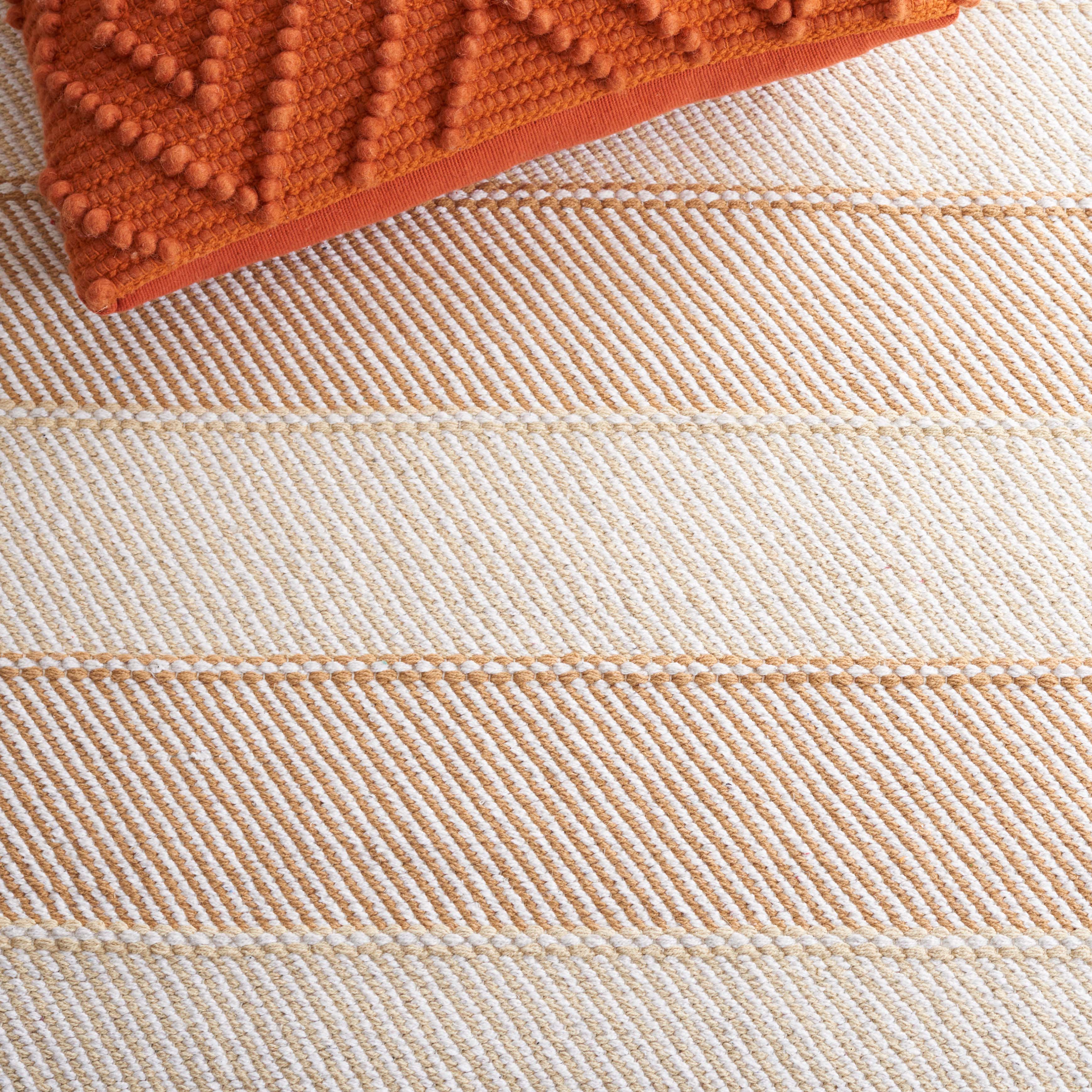 Safavieh Striped Kilim 803 Rug, STK803 - Beige / Gold