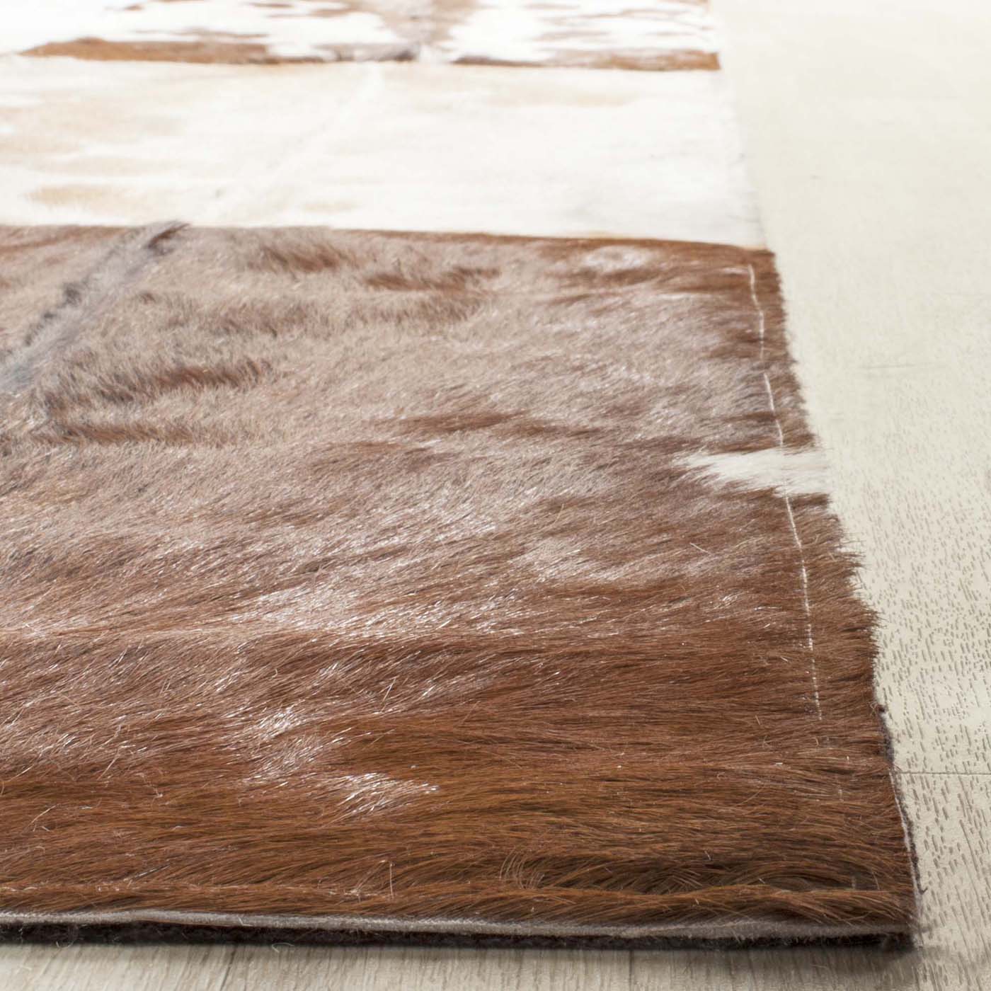 Safavieh Studio Leather 169 Rug, STL169 - Ivory / Tan