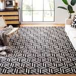 Safavieh Studio Leather 219 Rug, STL219 - Ivory / Black