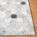 Safavieh Studio Leather 227 Rug, STL227 - Ivory / Grey