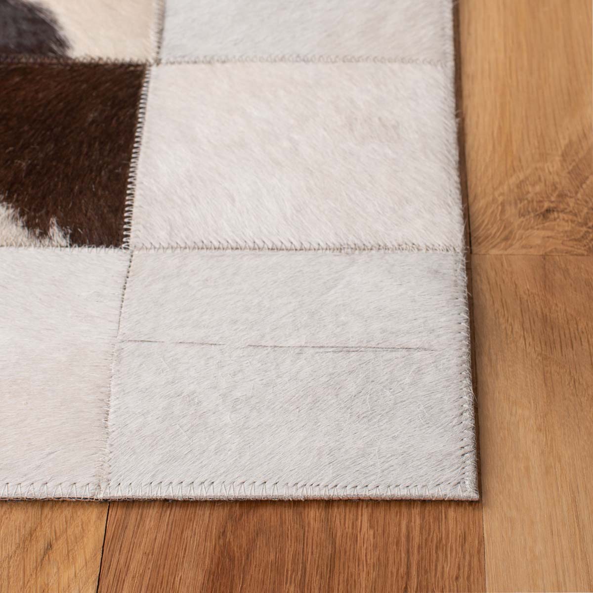 Safavieh Studio Leather 806 Rug, STL806 - Ivory / Brown