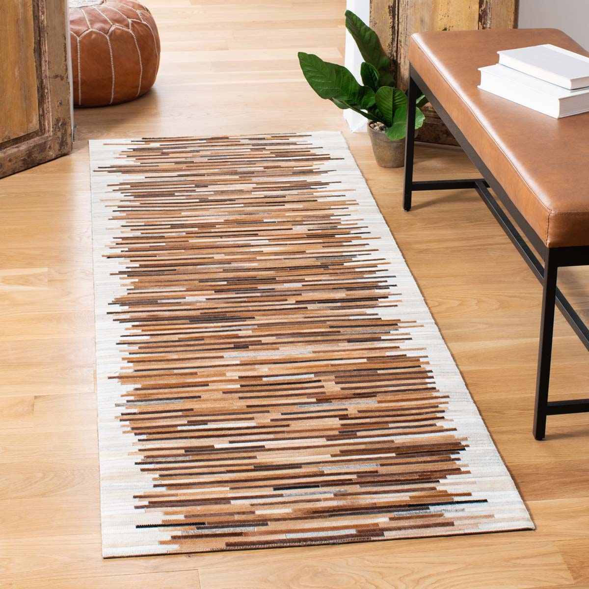Safavieh Studio Leather 814 Rug, STL814 - Ivory / Brown