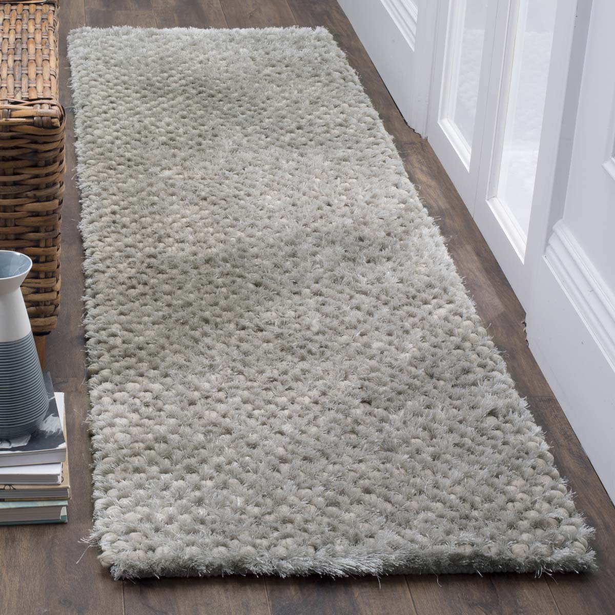 Safavieh Saint Tropez Shag 641 Rug, STS641 - Silver