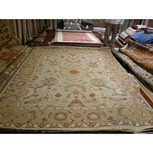 Safavieh Sumak 704 Rug, SUM704