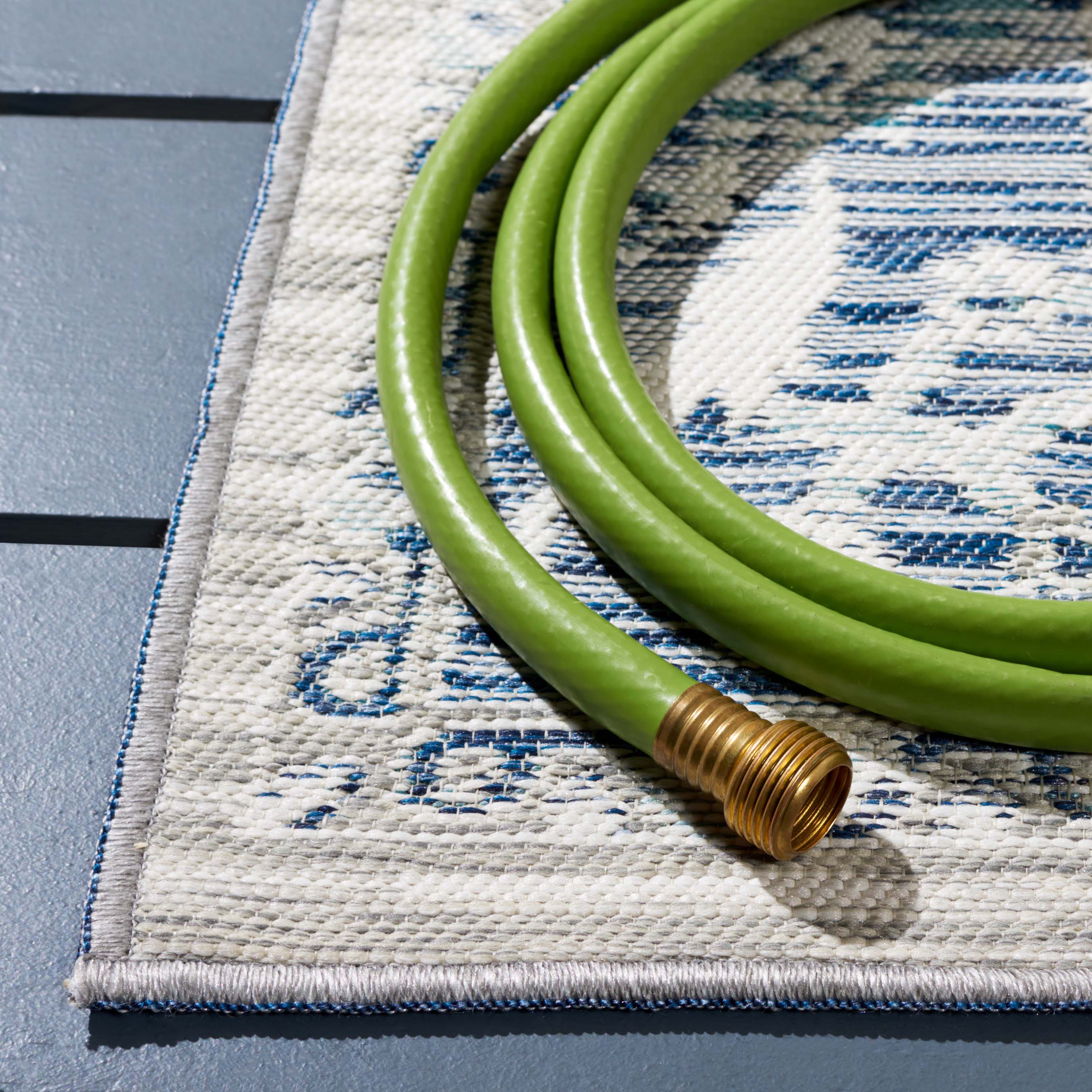 Safavieh Sunrise 624 Rug, SUN624 - Grey / Blue Ivory