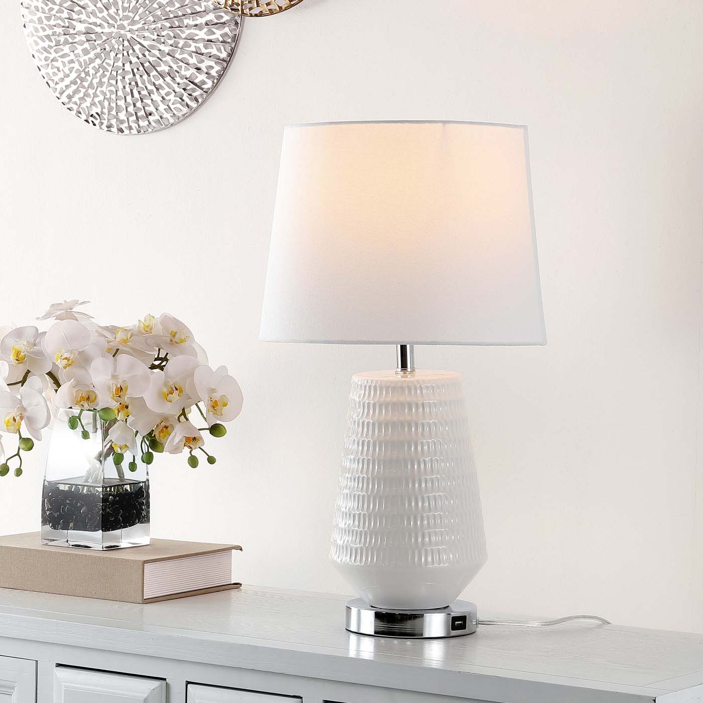 Safavieh Stark Table Lamp with USB , TBL4087 - White