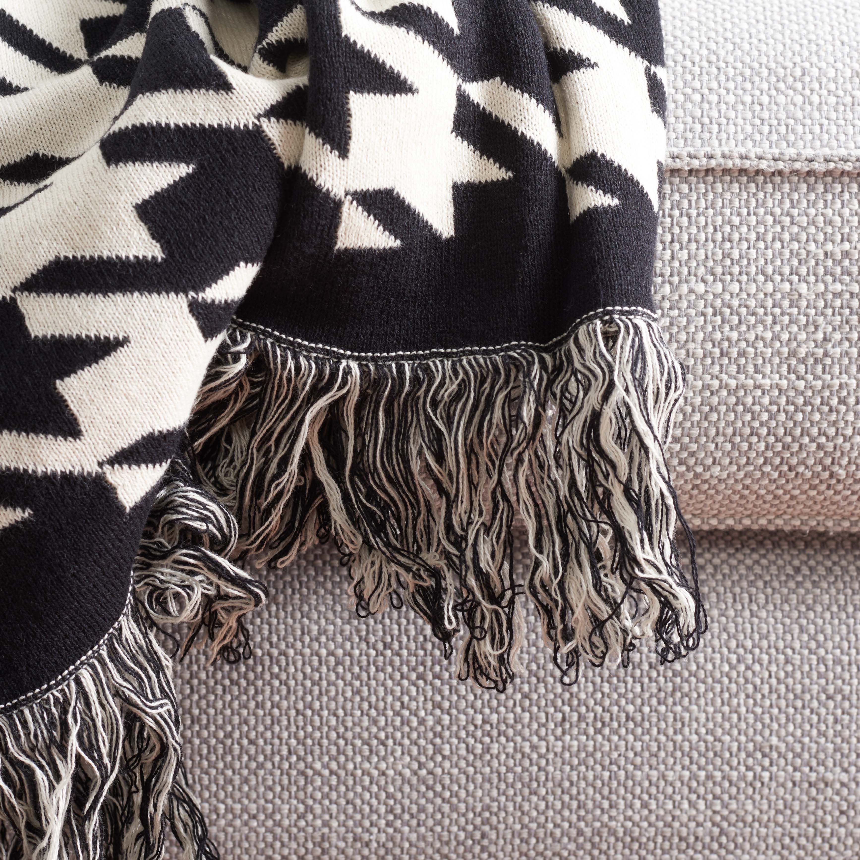 Black / Ivory - Black / Ivory