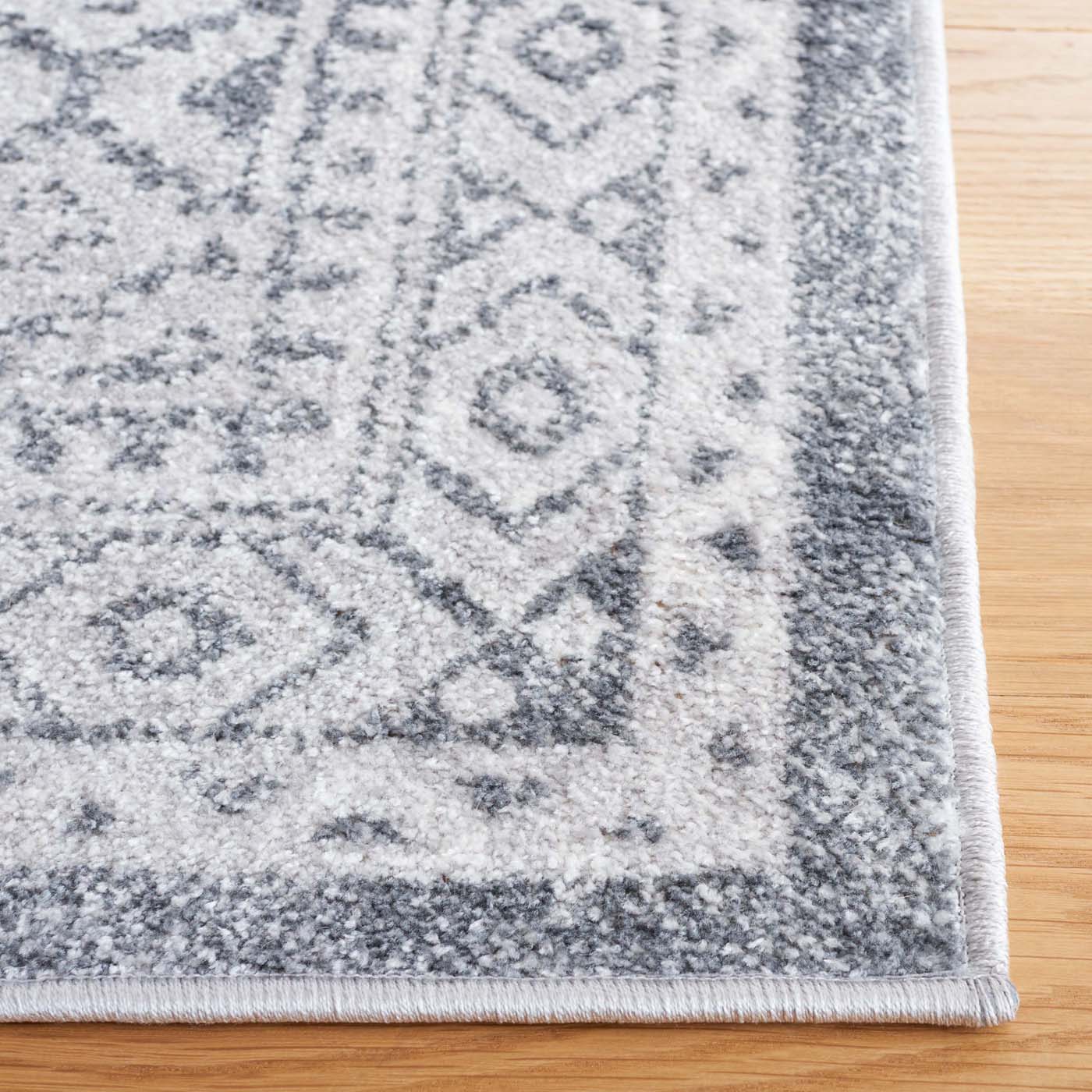 Safavie Toscana 658 Rug, TOS658 - Grey / Ivory