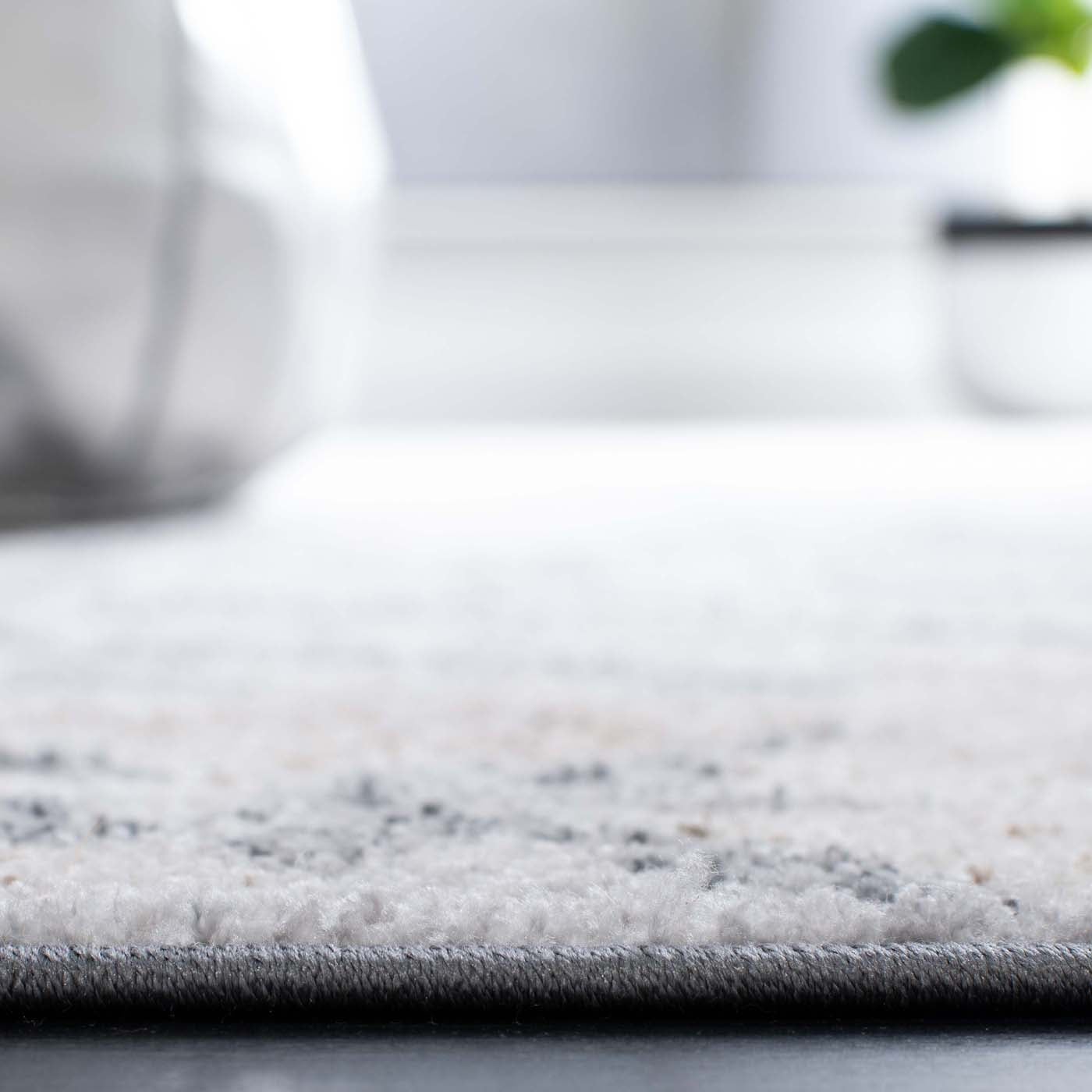 Safavie Toscana 670 Rug, TOS670 - Ivory / Grey