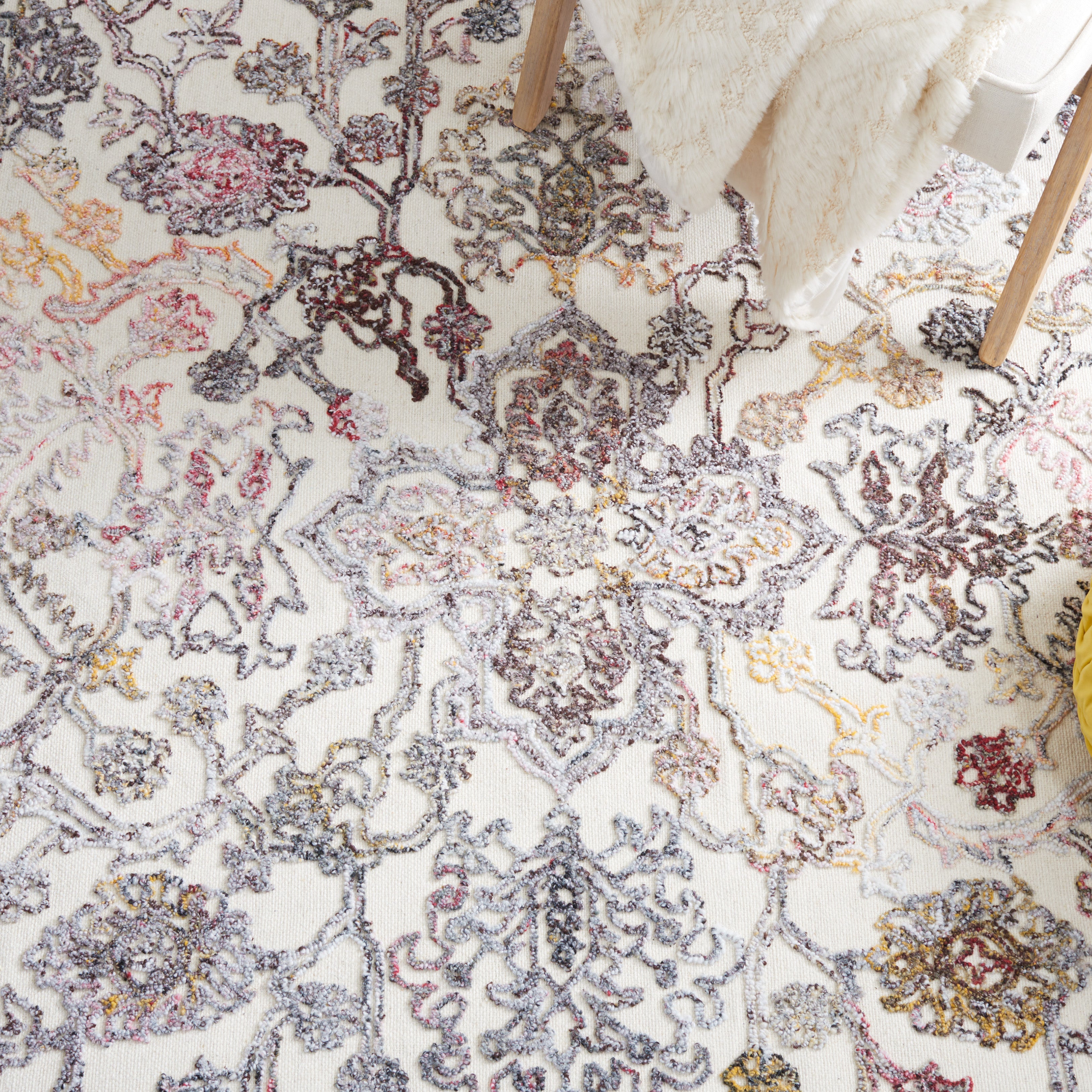 Safavieh Trace 303 Rug, TRC303 - Red / Ivory