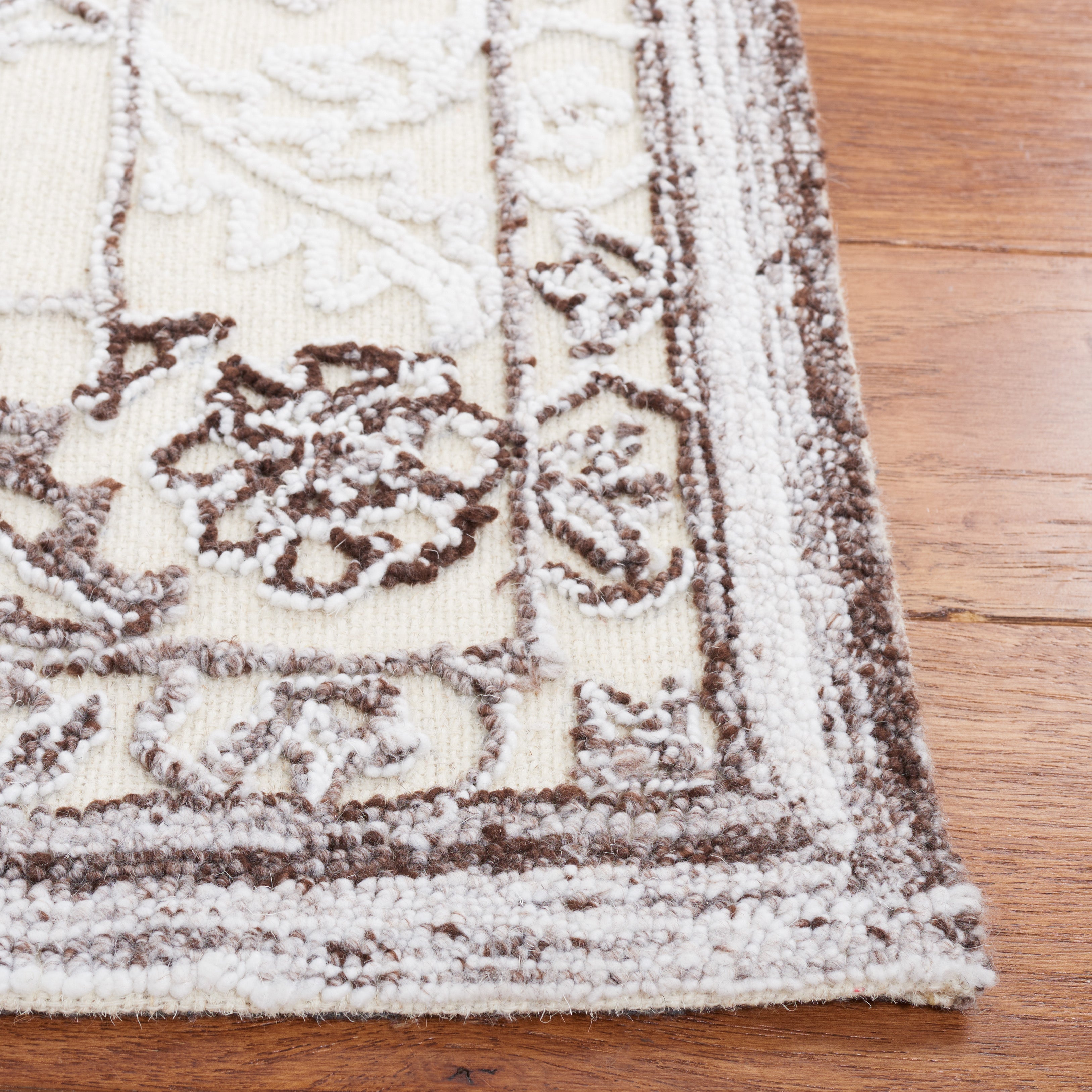 Safavieh Trace 303 Rug, TRC303 - Brown / Ivory