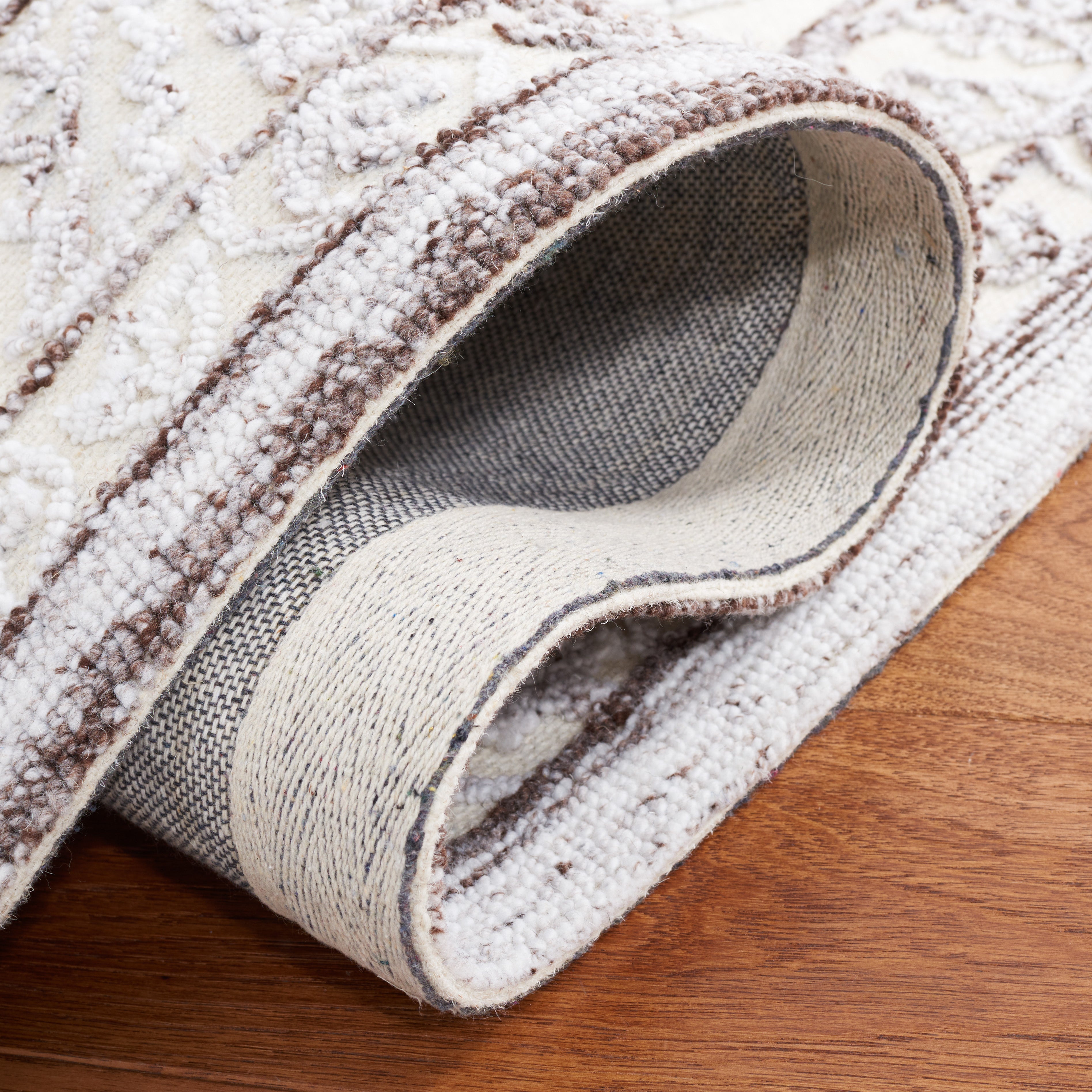 Safavieh Trace 303 Rug, TRC303 - Brown / Ivory