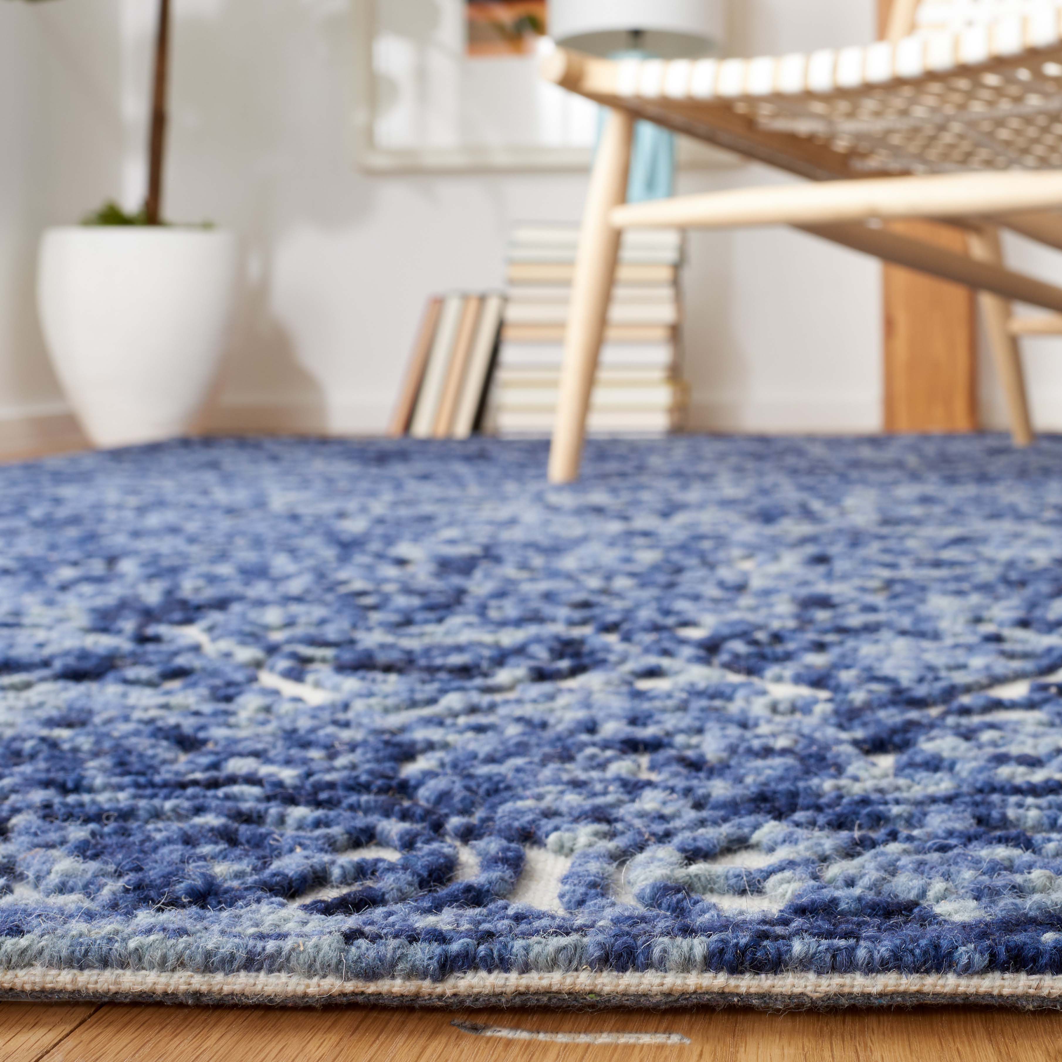 Safavieh Trace 701 Rug, TRC701 - Navy / Ivory