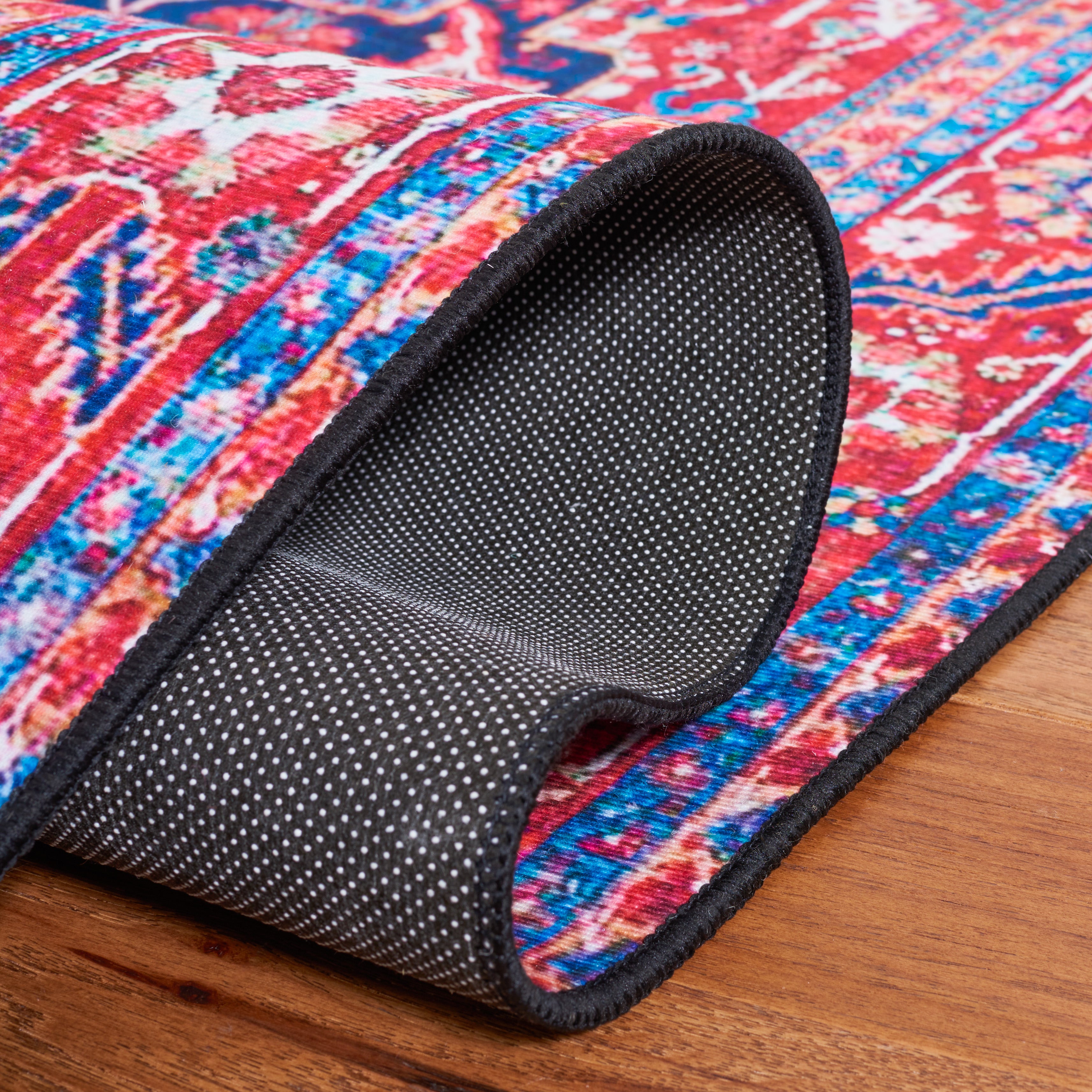 Safavieh Tucson 121 Rug, TSN121 - Navy / Red