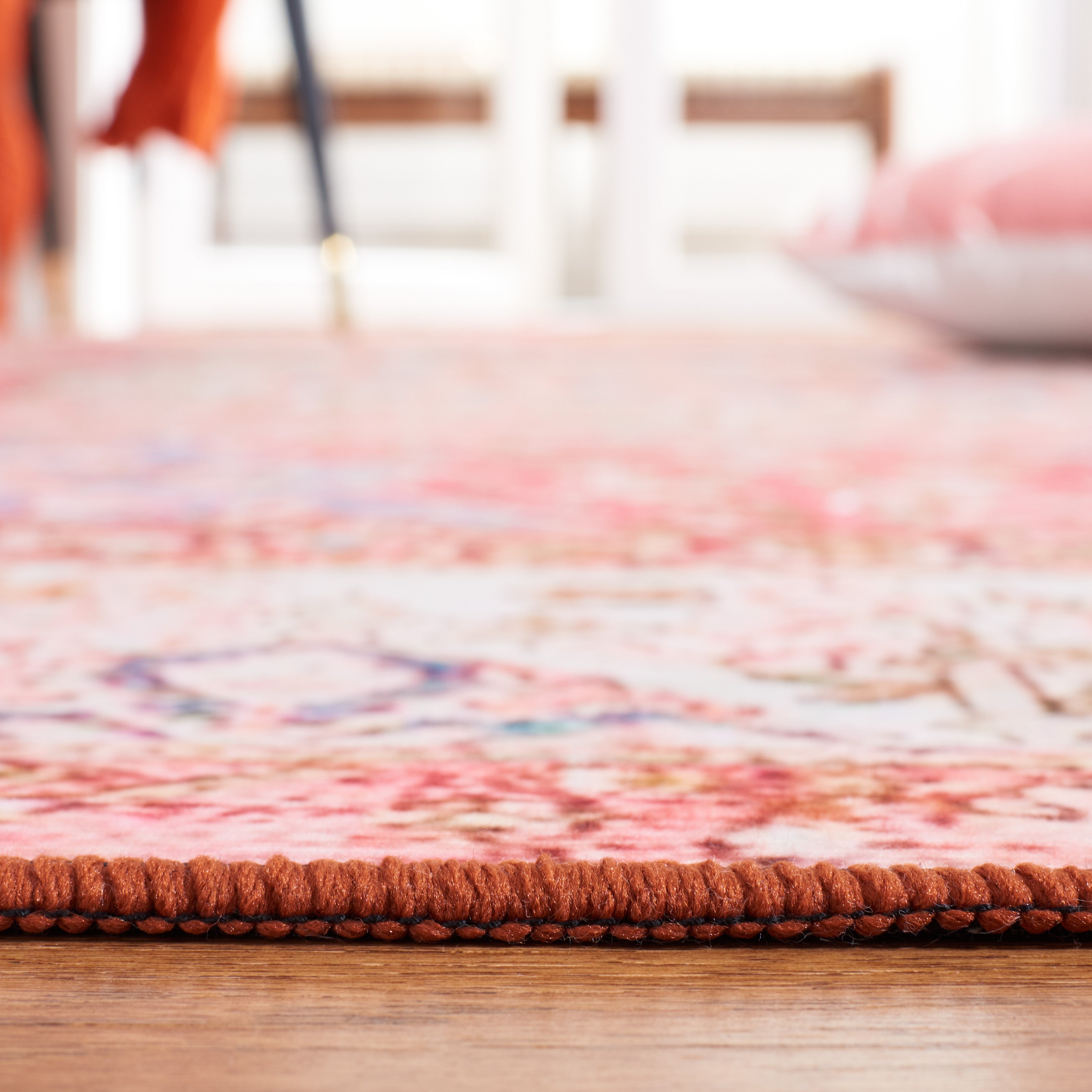 Safavieh Tucson 122 Rug, TSN122 - Rose / Beige