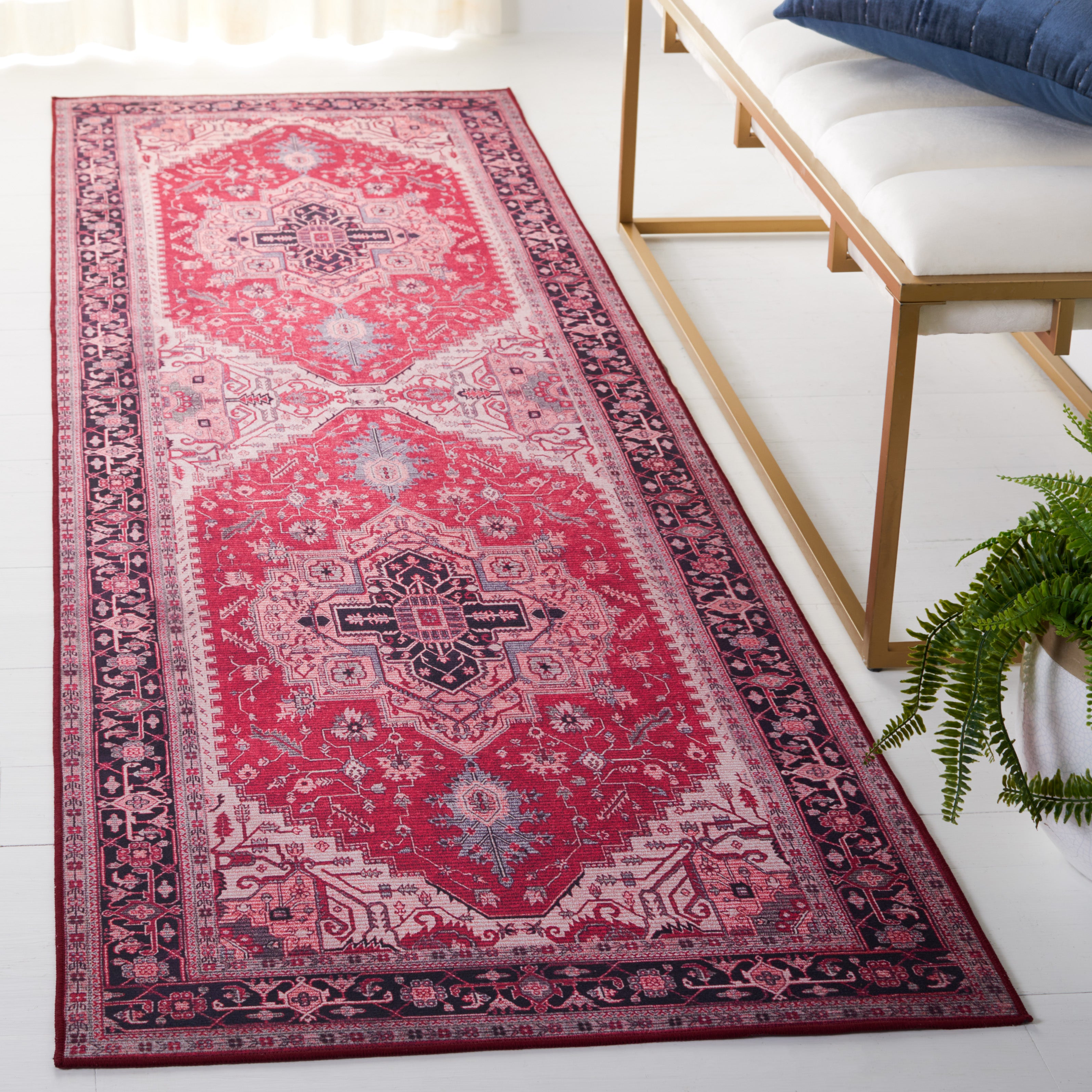 Safavieh Tucson 128 Rug, TSN128 - Red / Navy