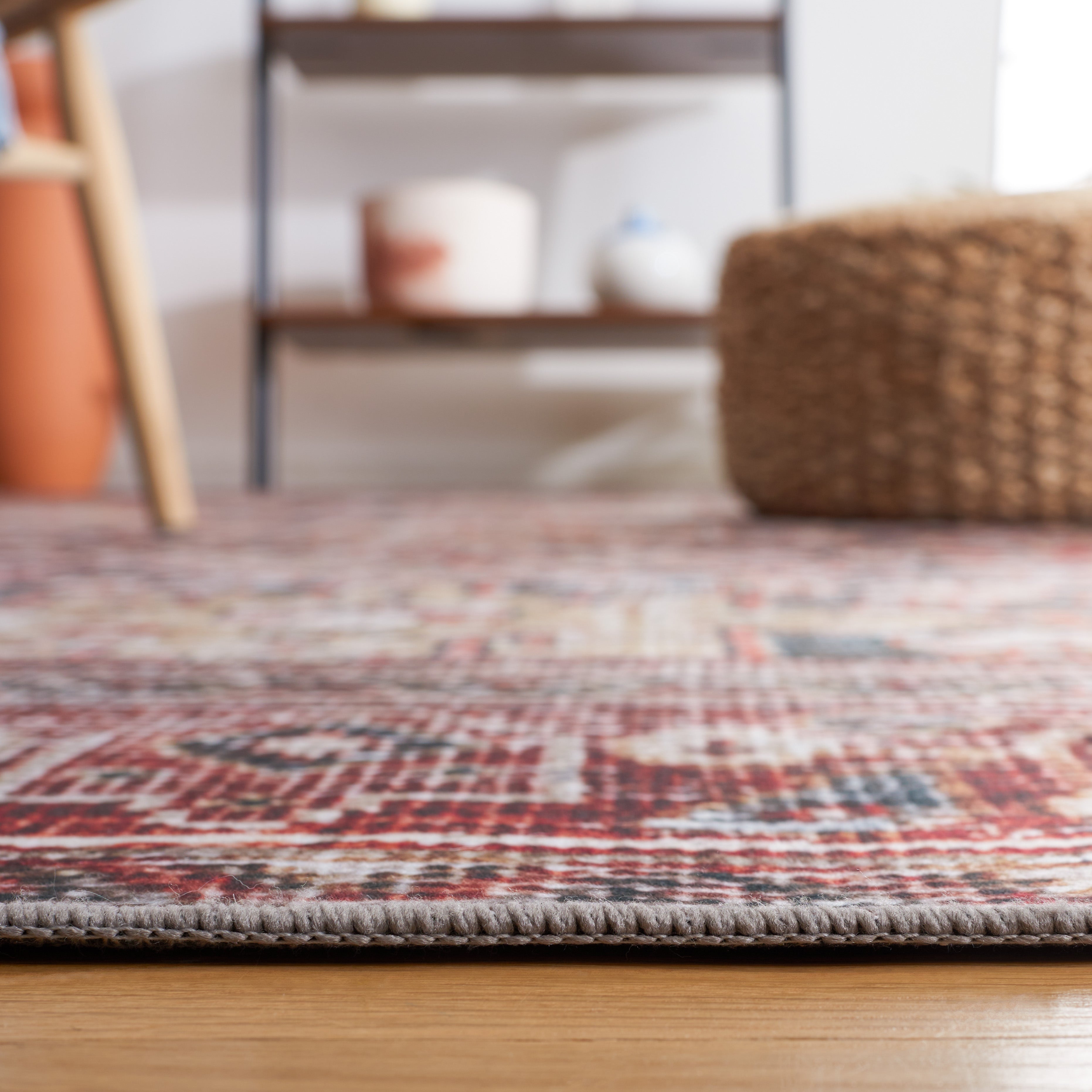Safavieh Tucson 130 Rug, TSN130 - Navy / Rust