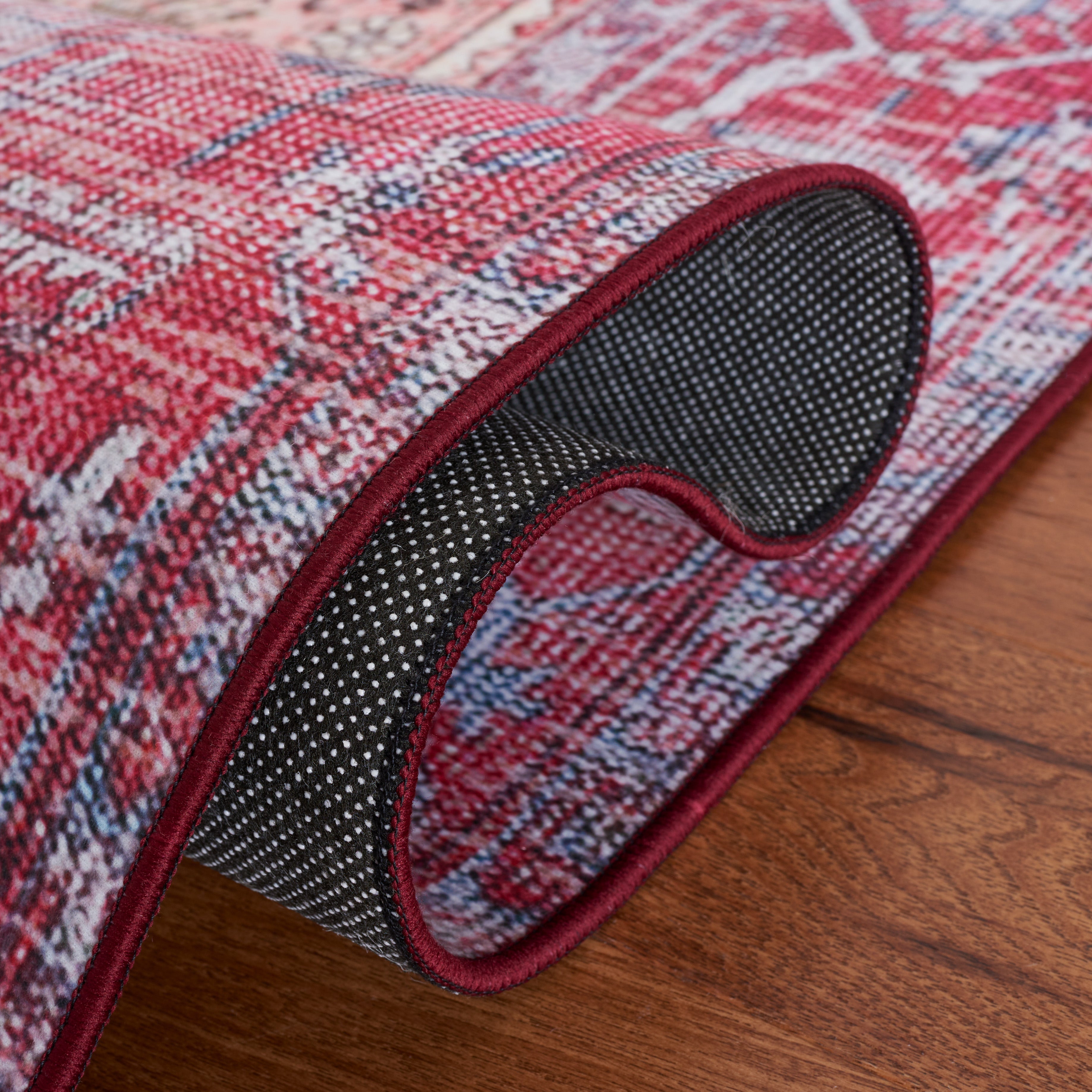 Safavieh Tucson 132 Rug, TSN132 - Beige / Red